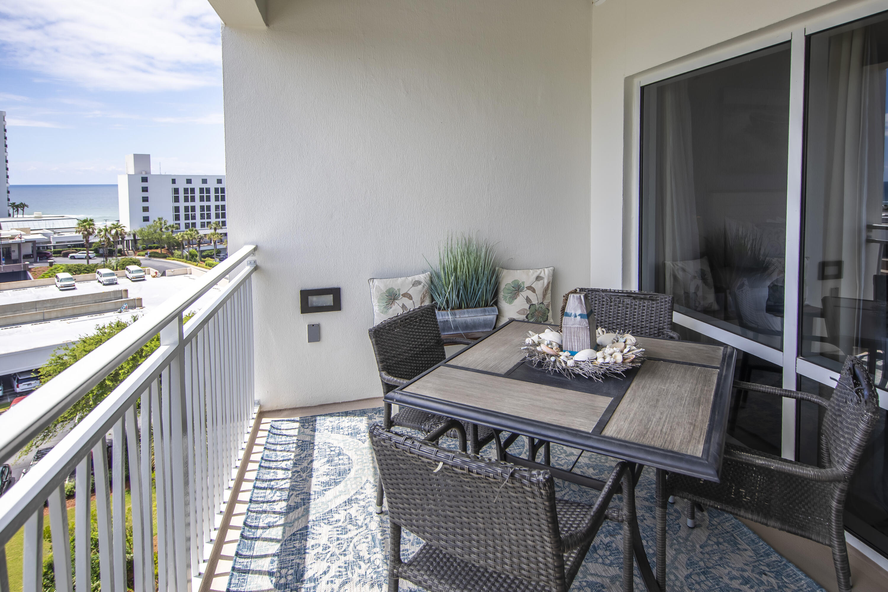 LUAU II - Residential
