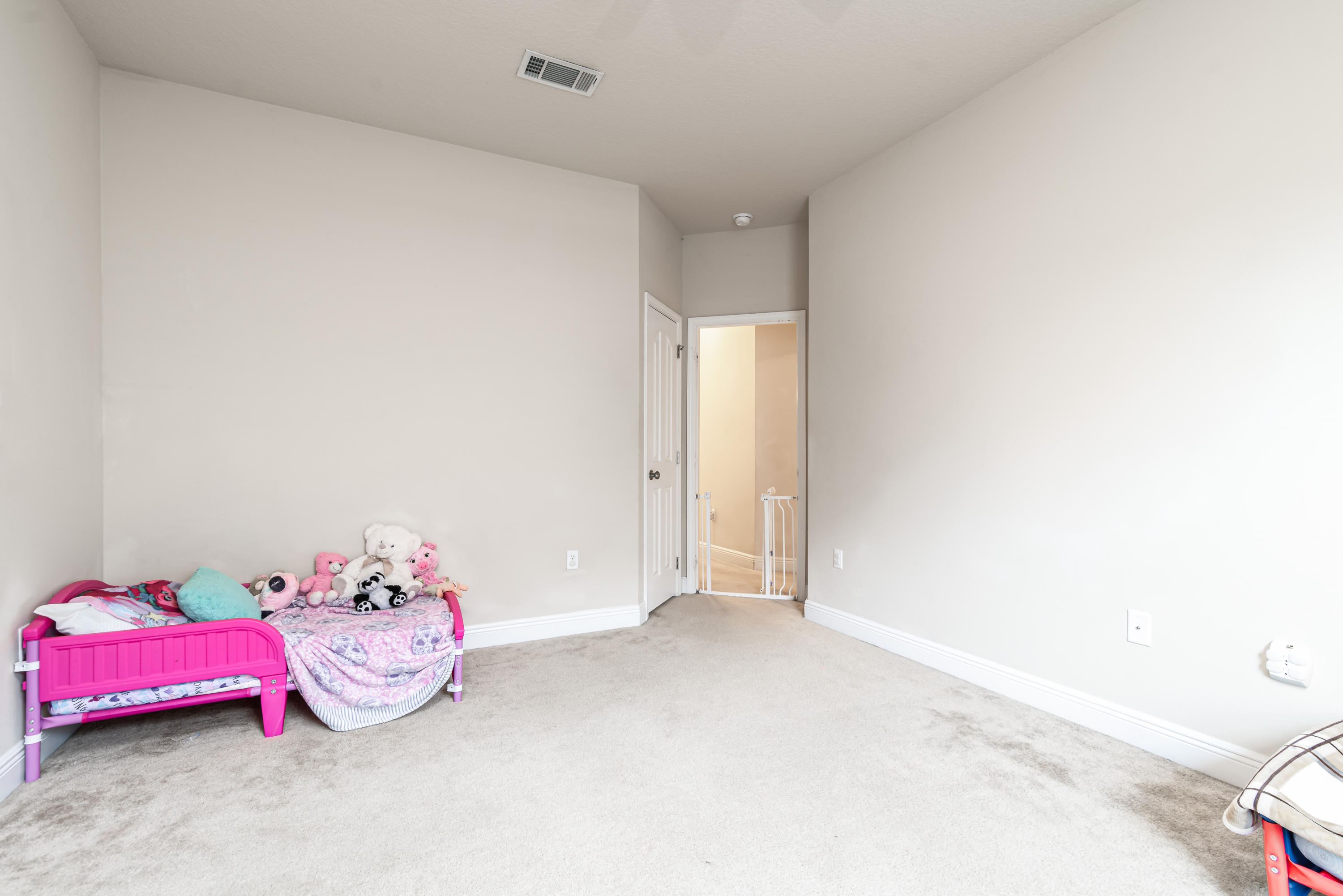 LIBERTY OAKS - Residential