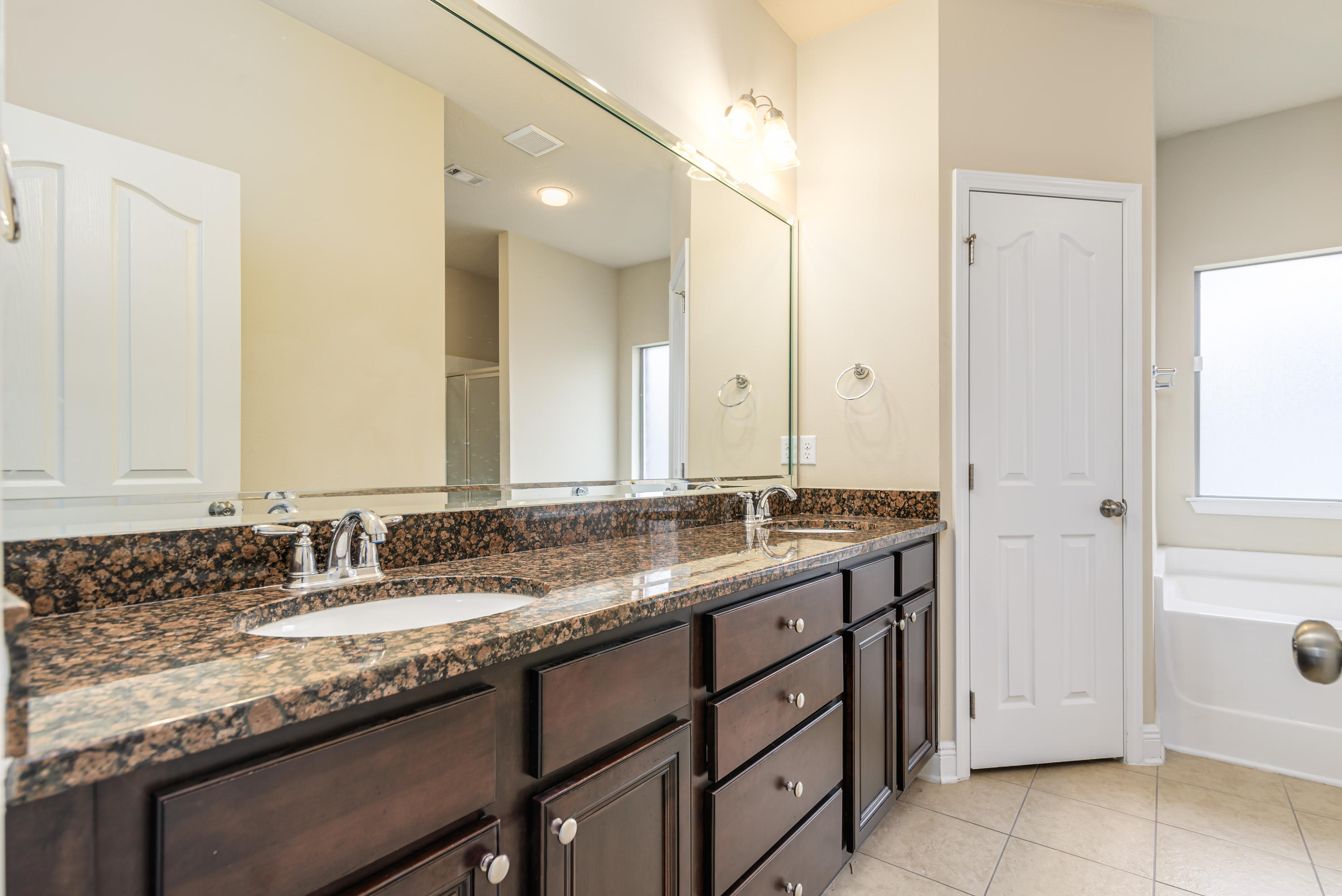 LIBERTY OAKS - Residential