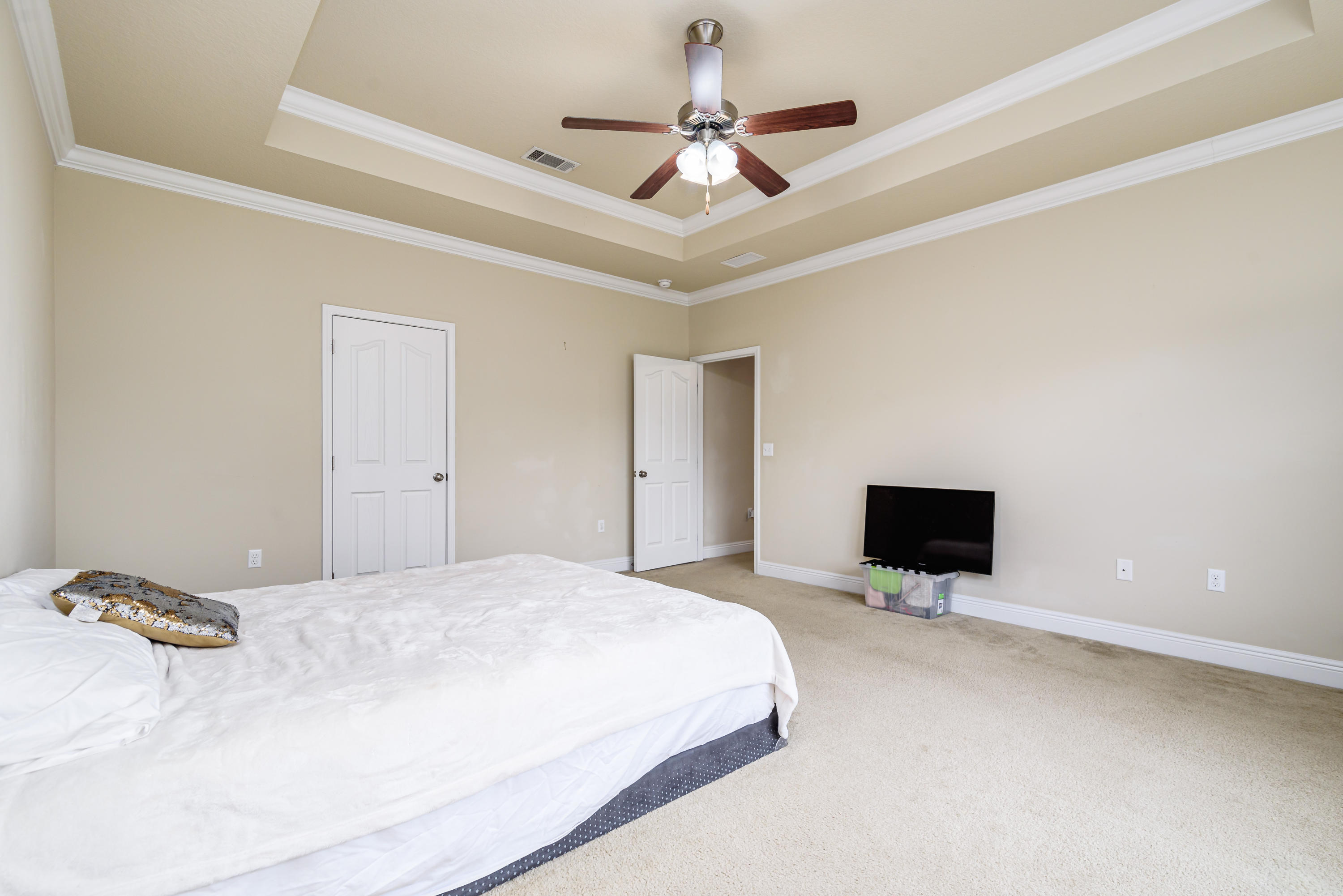 LIBERTY OAKS - Residential