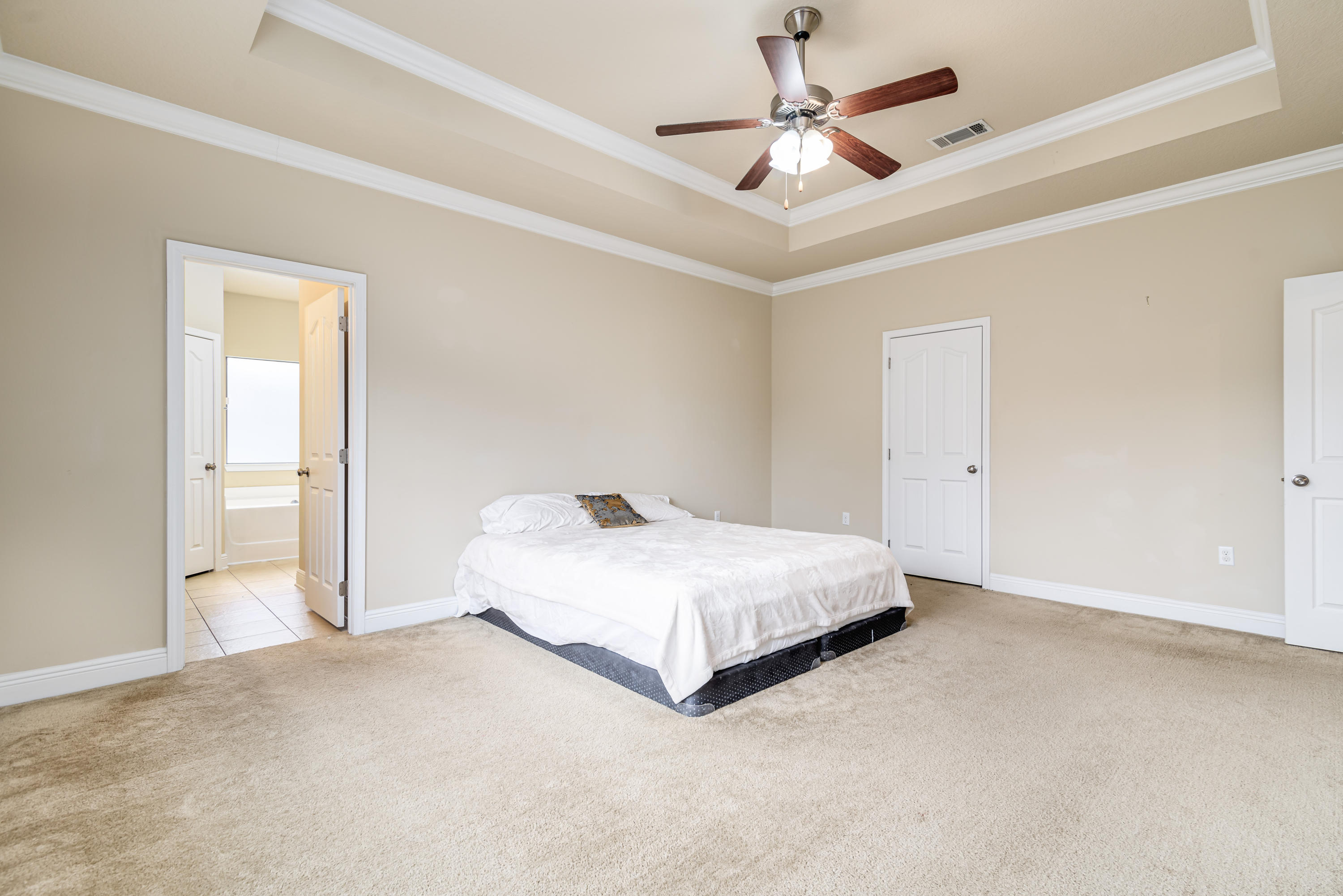 LIBERTY OAKS - Residential