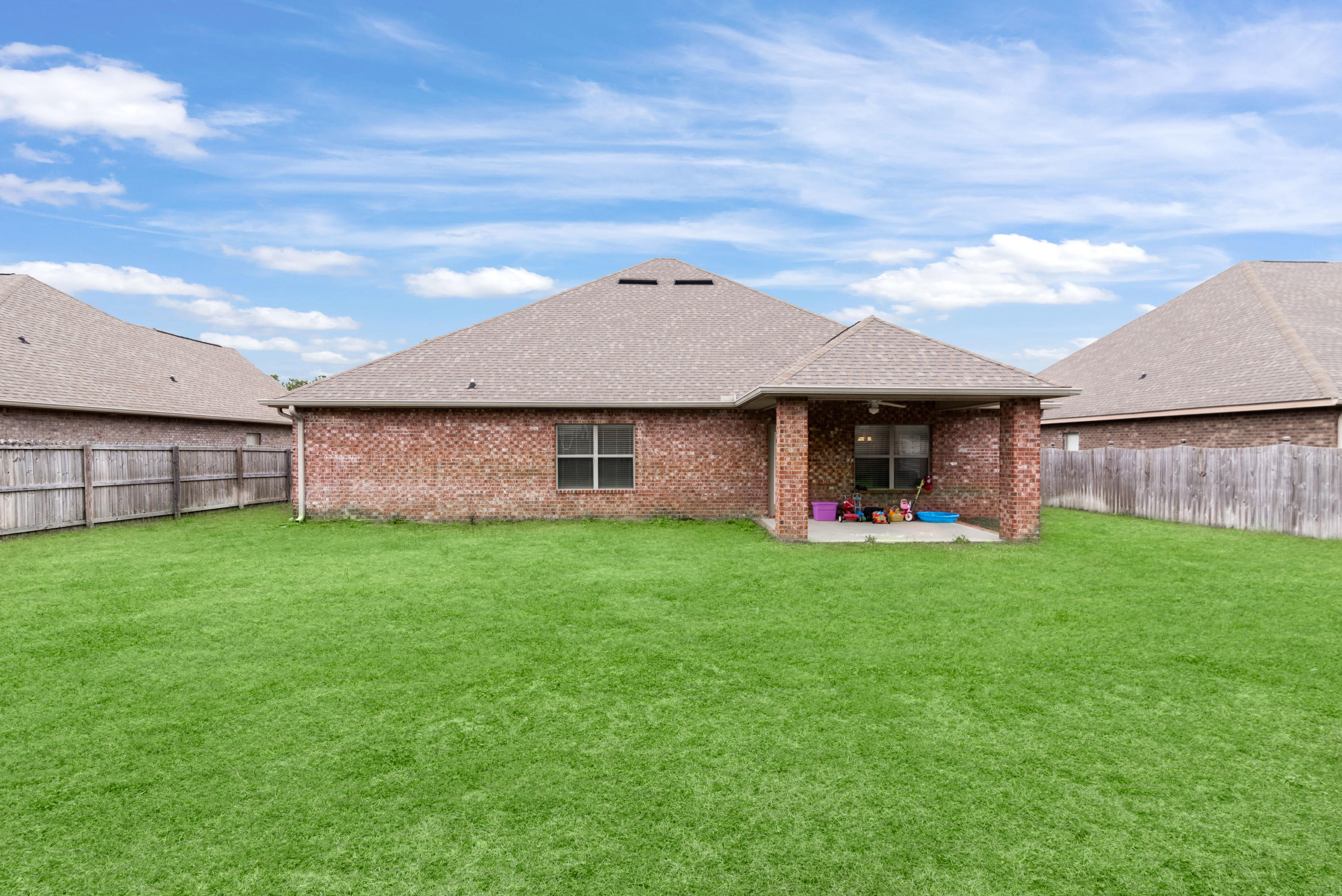 LIBERTY OAKS - Residential