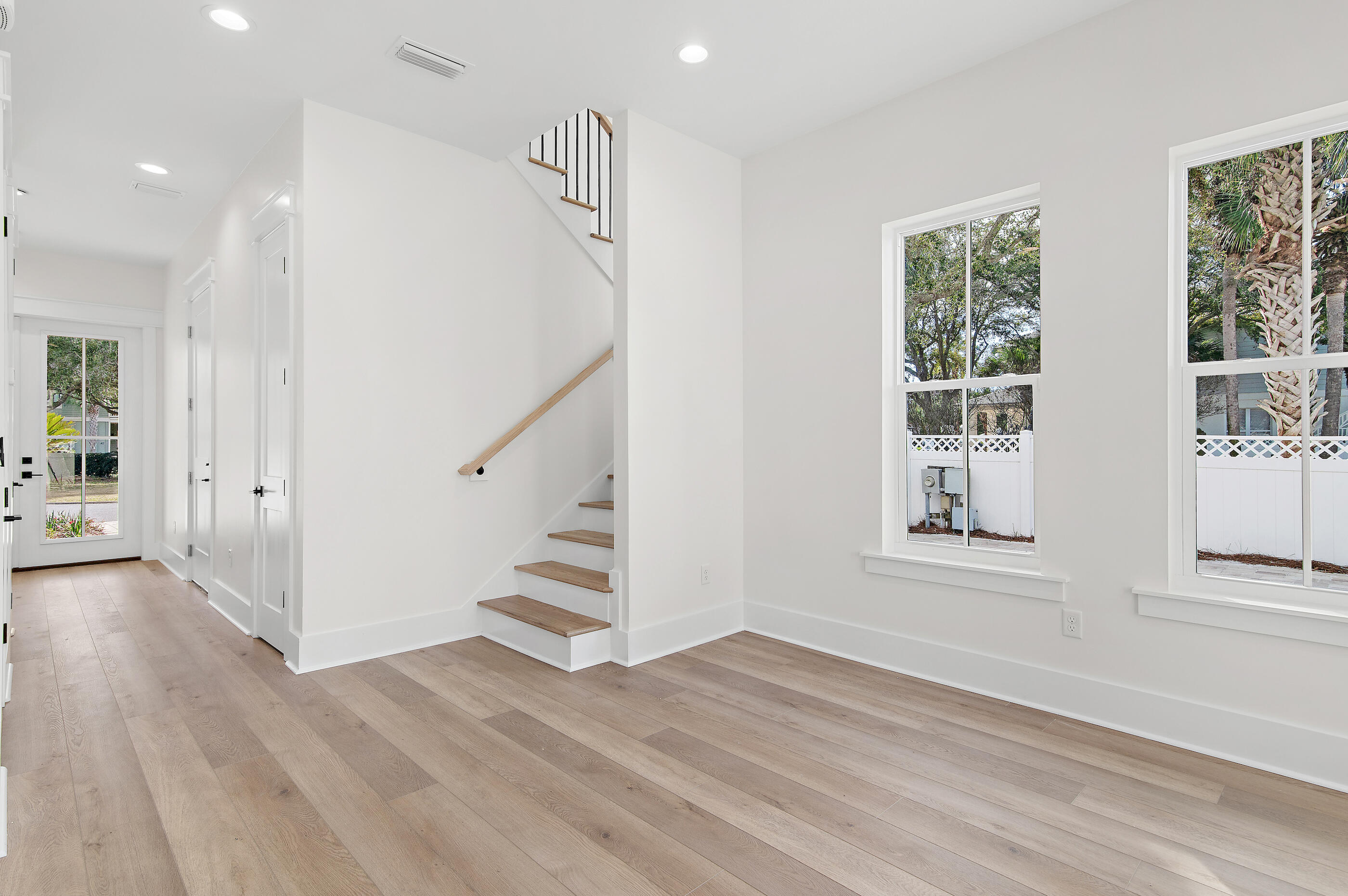 EMERALD WATERS VILLAGE - Residential