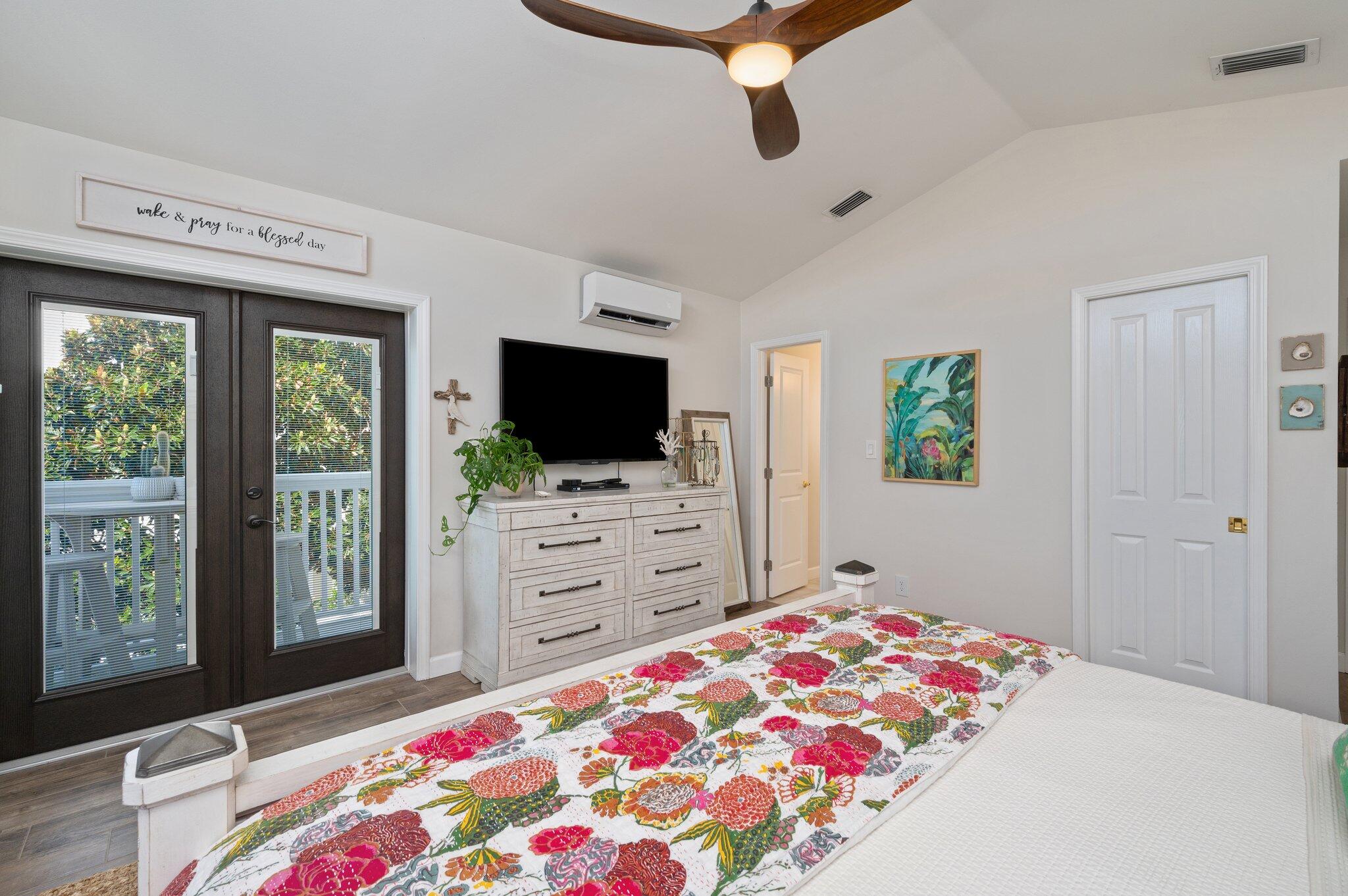 CRYSTAL BEACH COTTAGES PH 2 - Residential