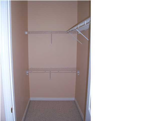 THE OAKS AT NICEVILLE PH I - Residential Lease