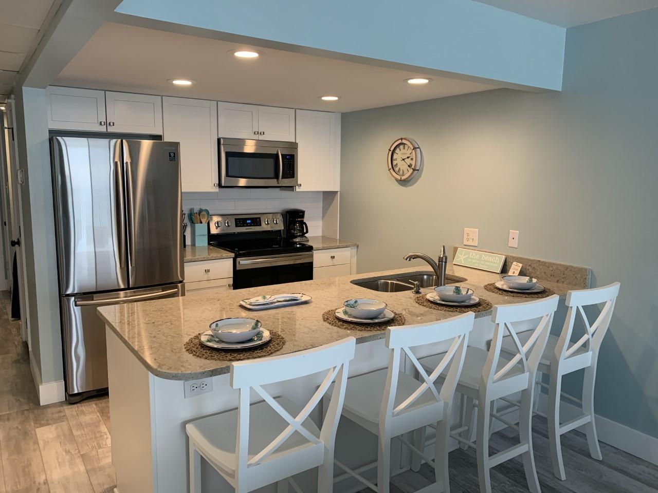 LEEWARD/WINDWARD CONDO - Residential