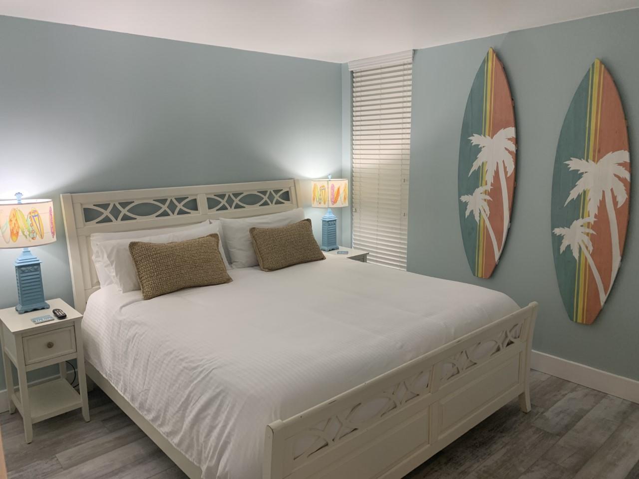 LEEWARD/WINDWARD CONDO - Residential