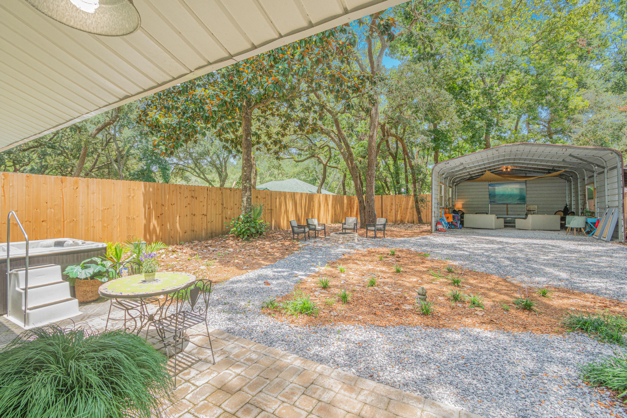 MULLET CREEK - Residential