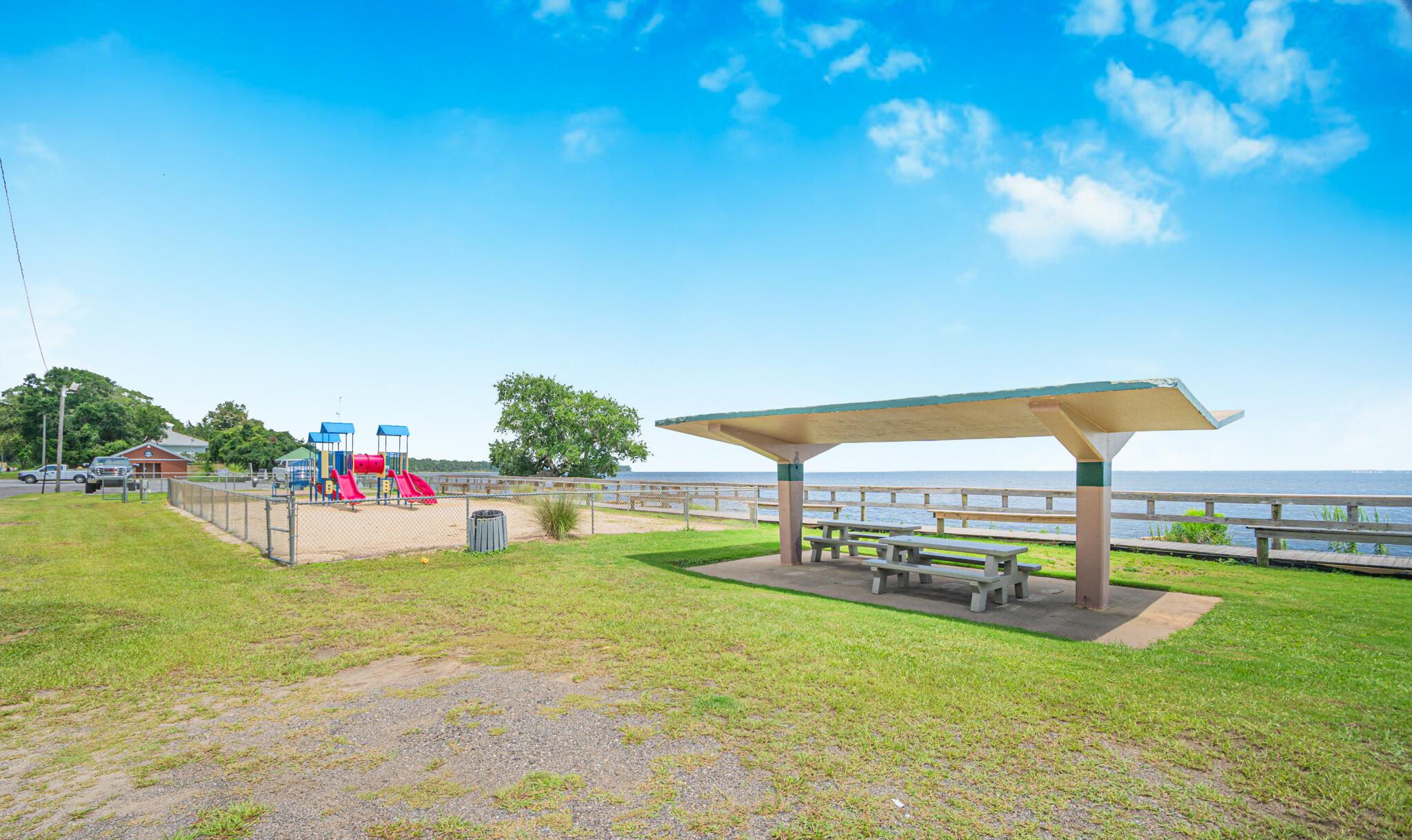 MULLET CREEK - Residential