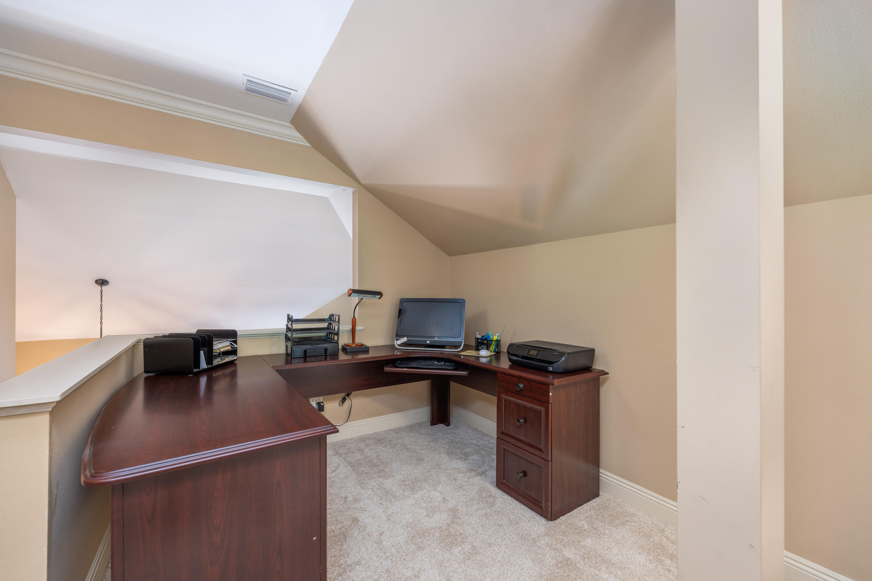 TURNBERRY PLACE - Residential