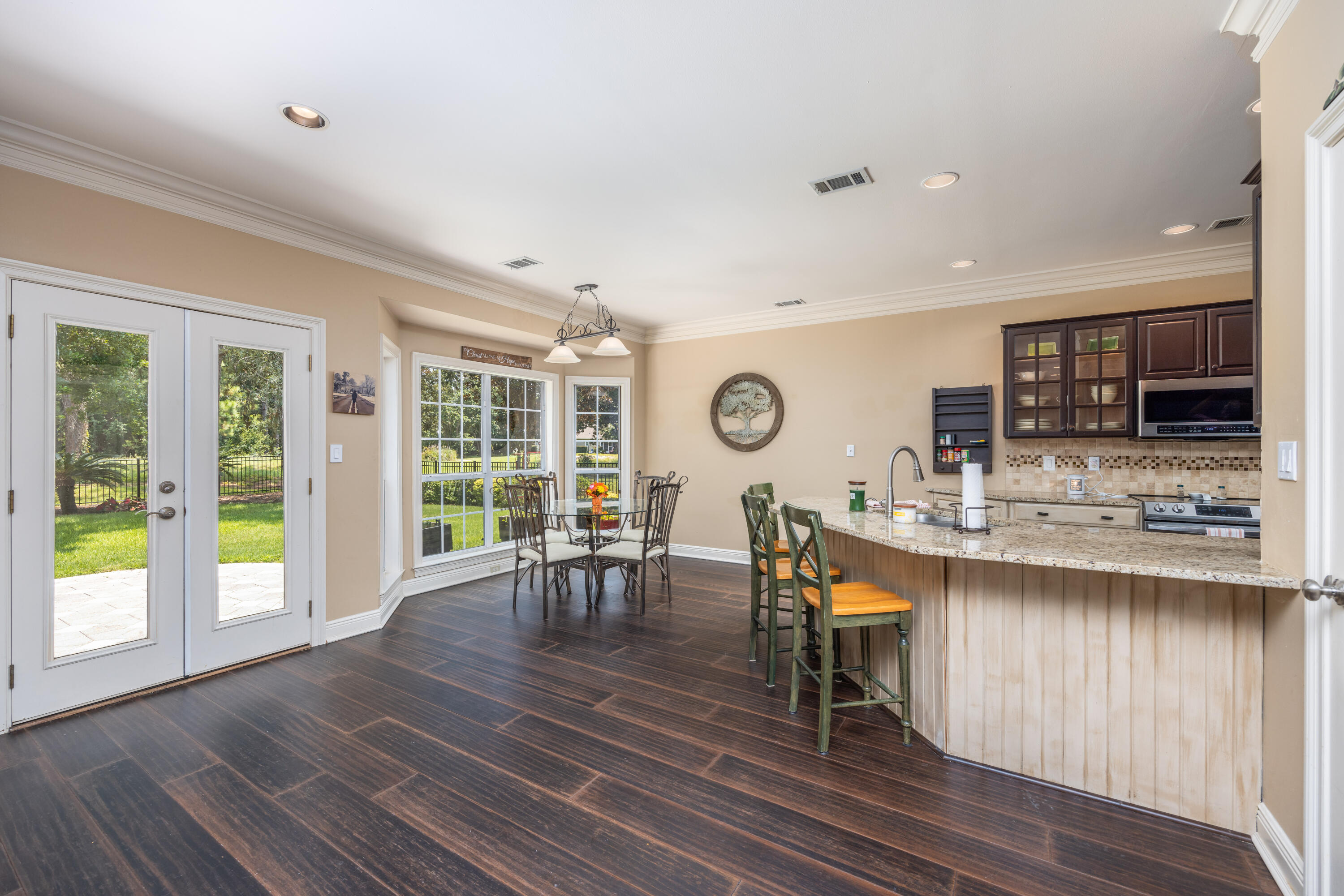 TURNBERRY PLACE - Residential