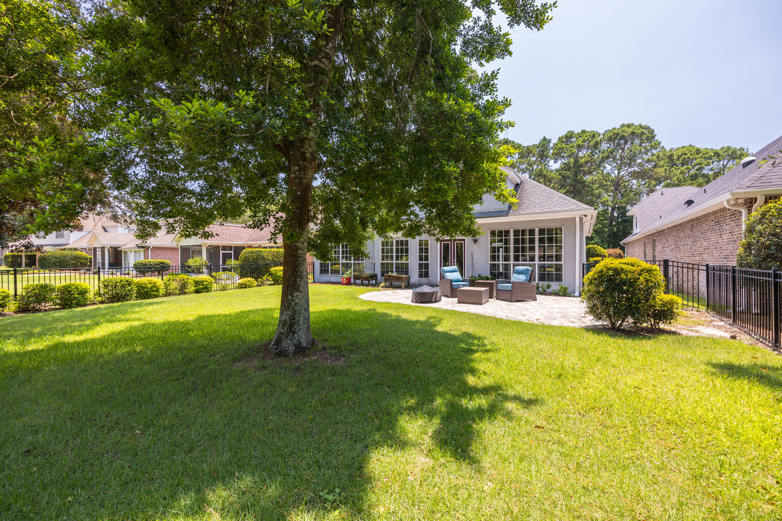 TURNBERRY PLACE - Residential