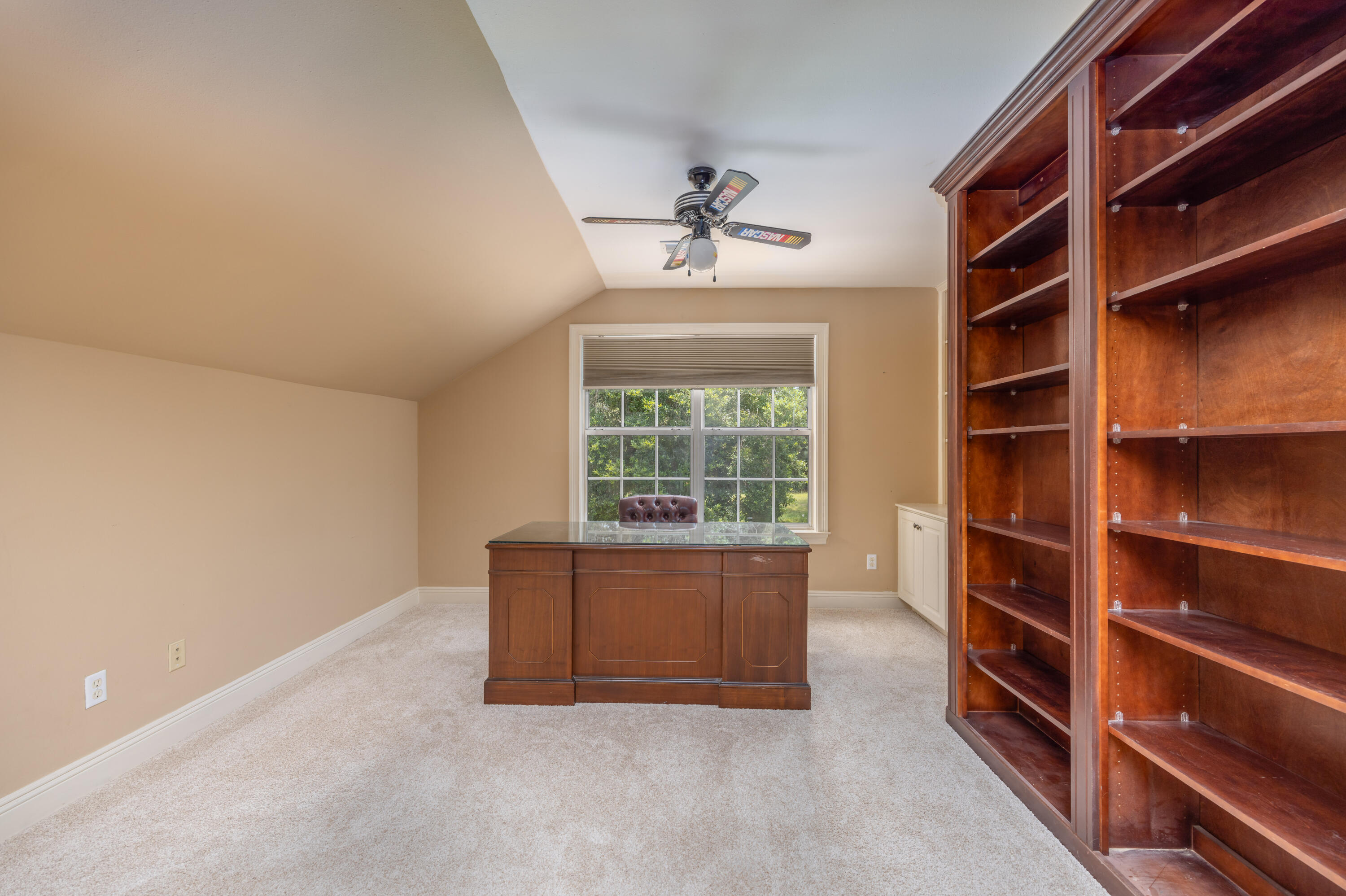 TURNBERRY PLACE - Residential