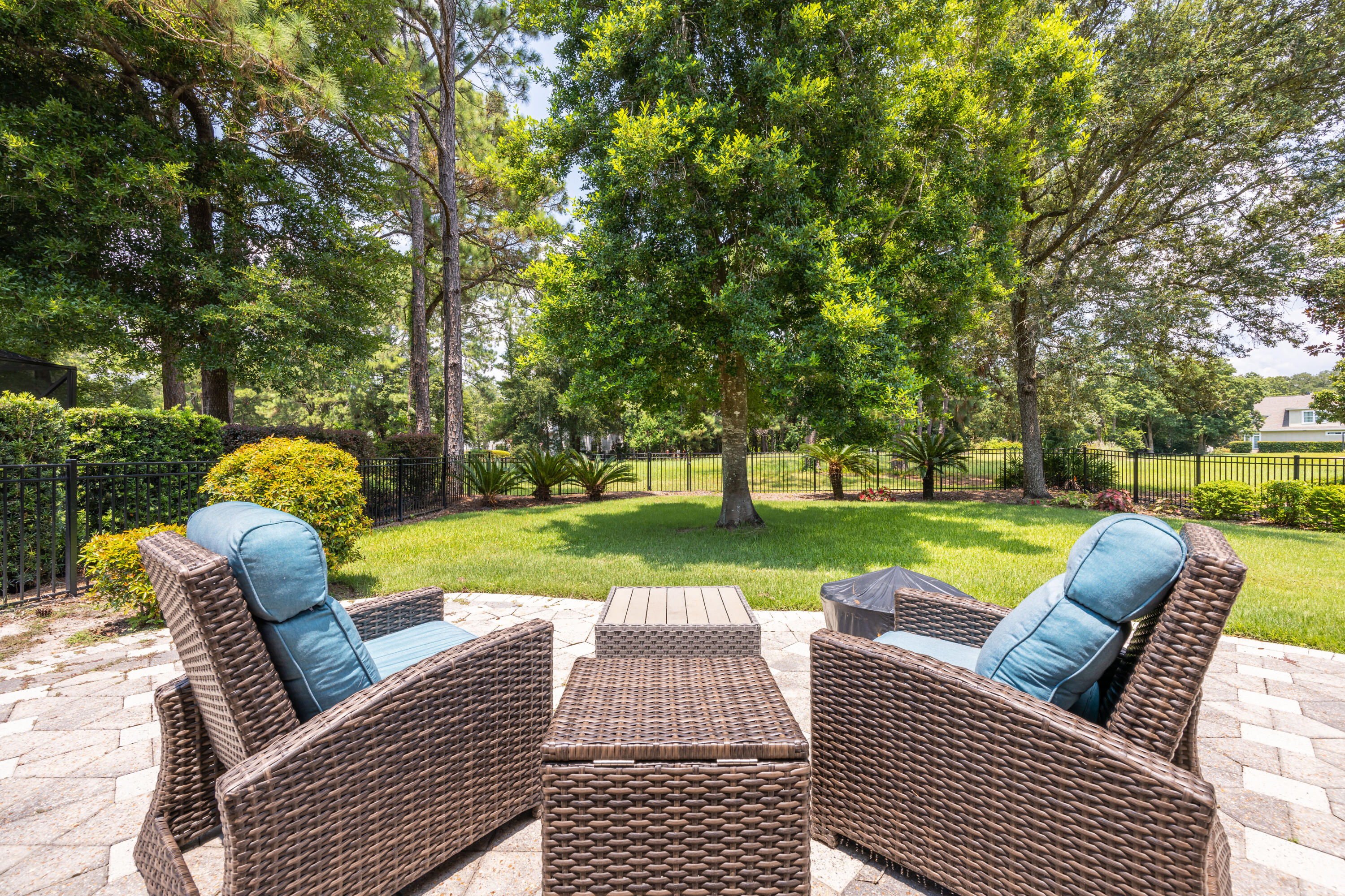 TURNBERRY PLACE - Residential