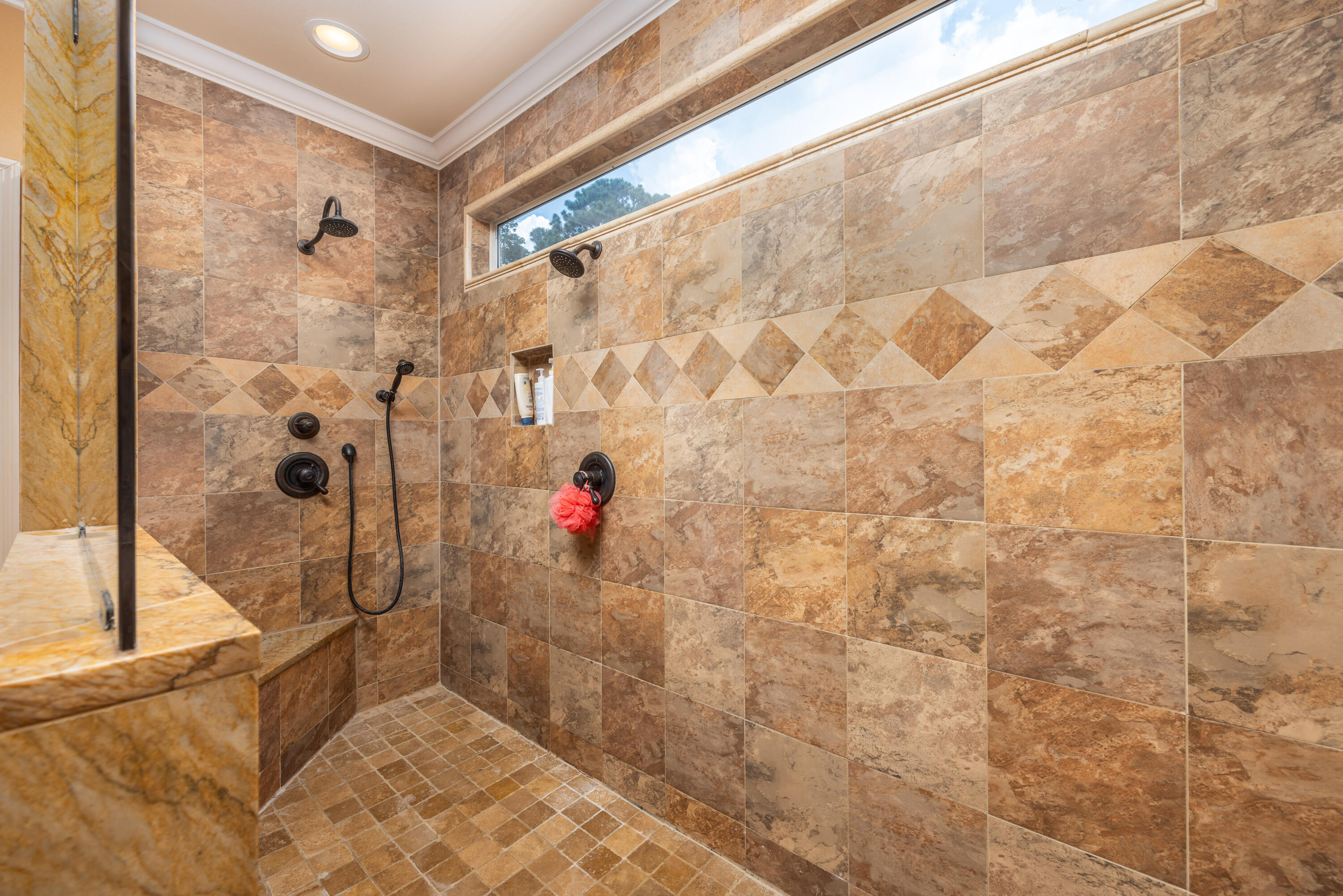 TURNBERRY PLACE - Residential