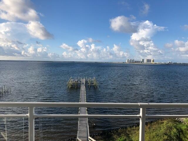 Pier 23 - Residential