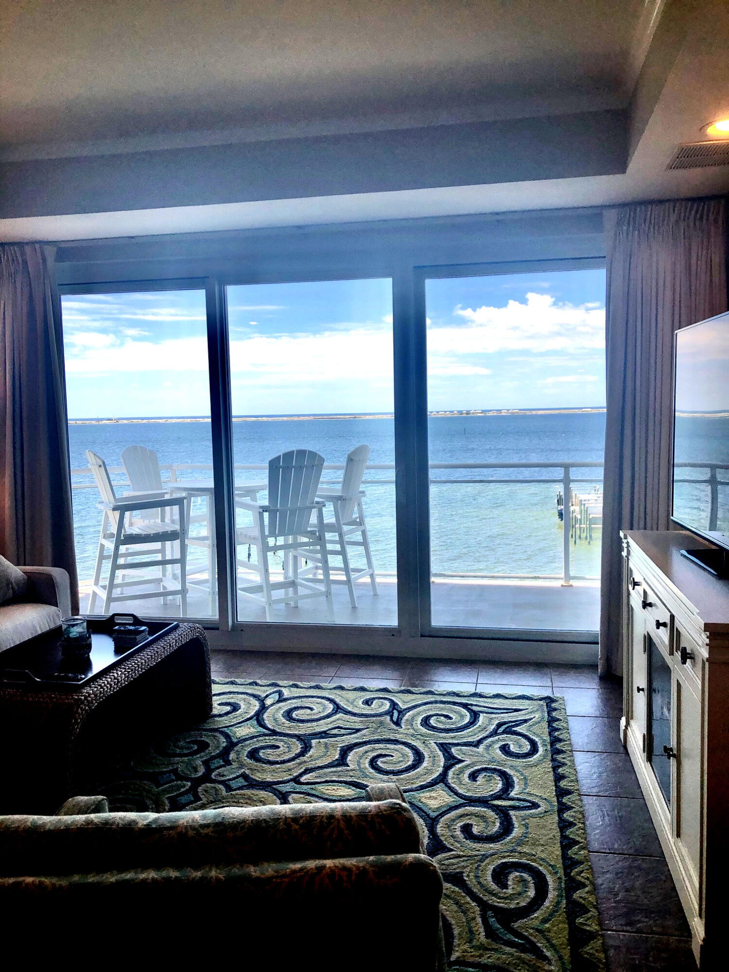 Pier 23 - Residential