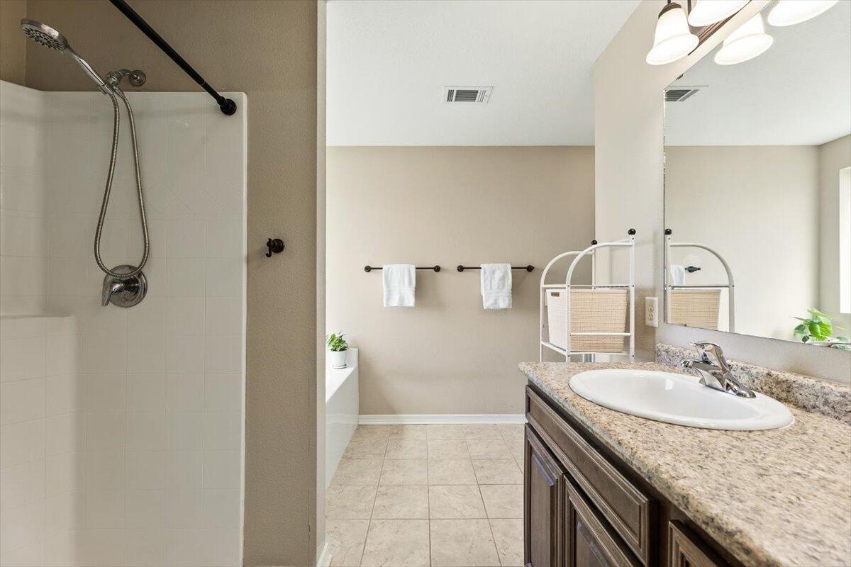 SOUNDSIDE MOORINGS - Residential