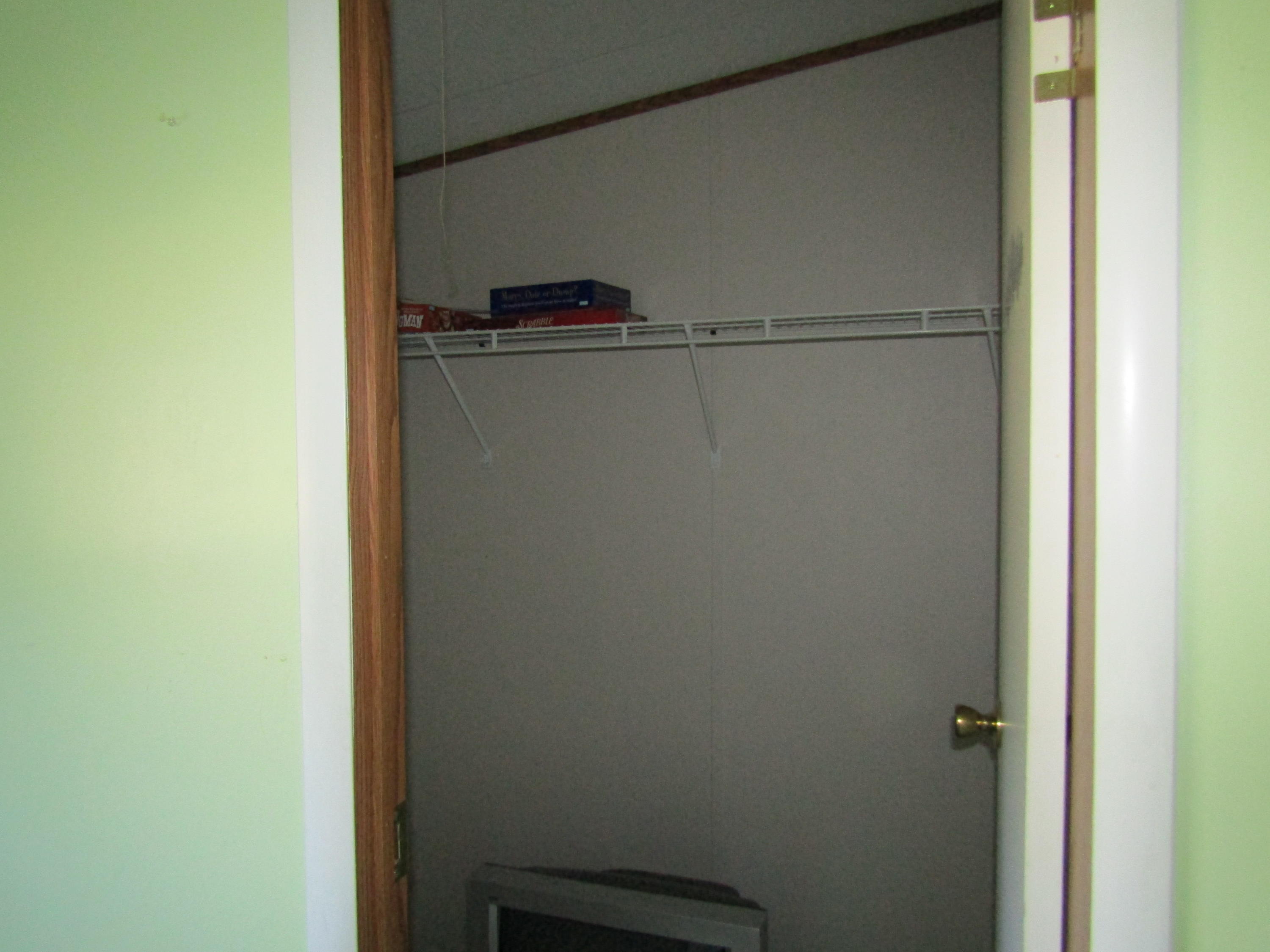 Juniper Lake Estates, Unit 6; Oakwood Hills. - Residential