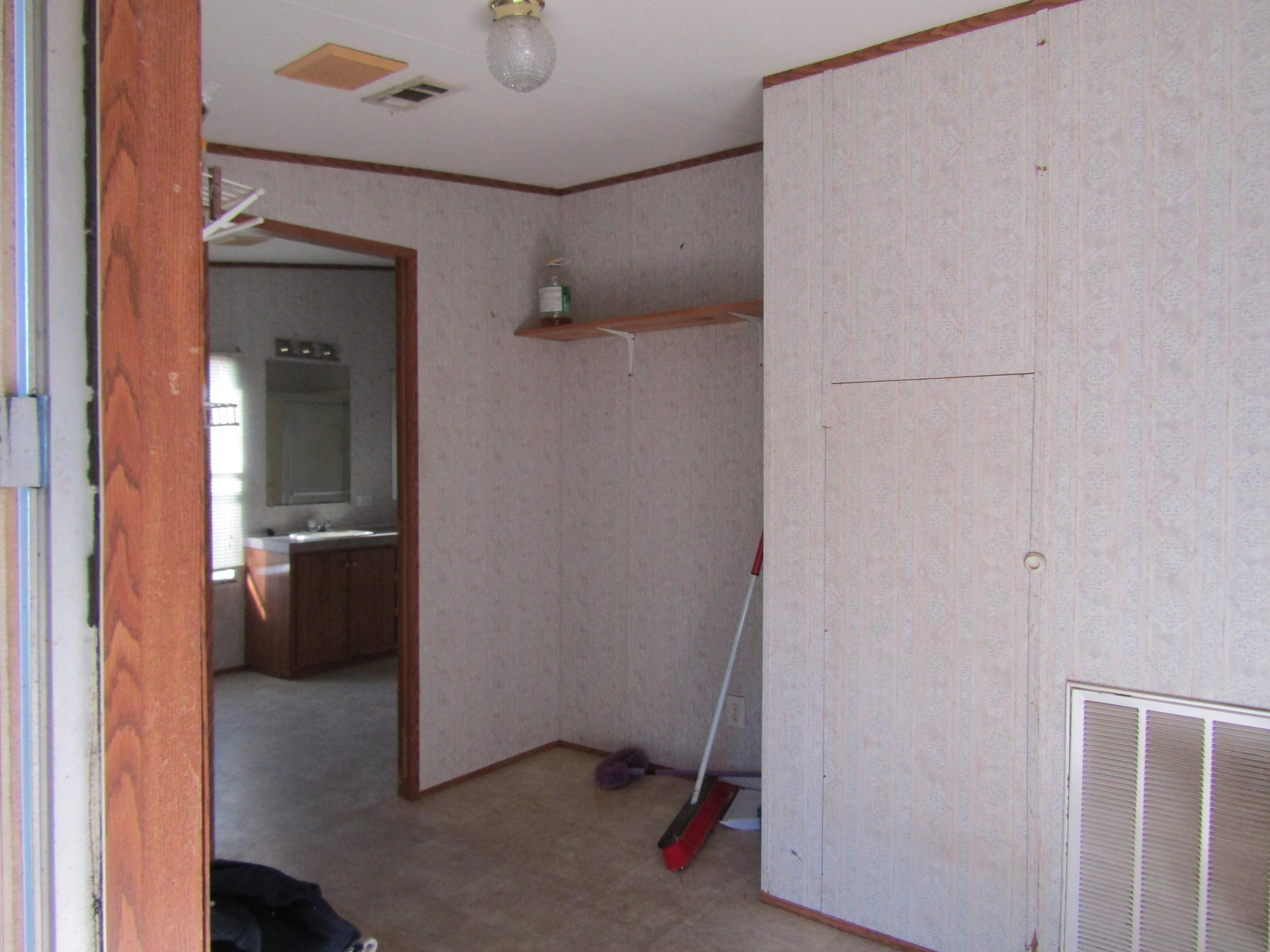 Juniper Lake Estates, Unit 6; Oakwood Hills. - Residential