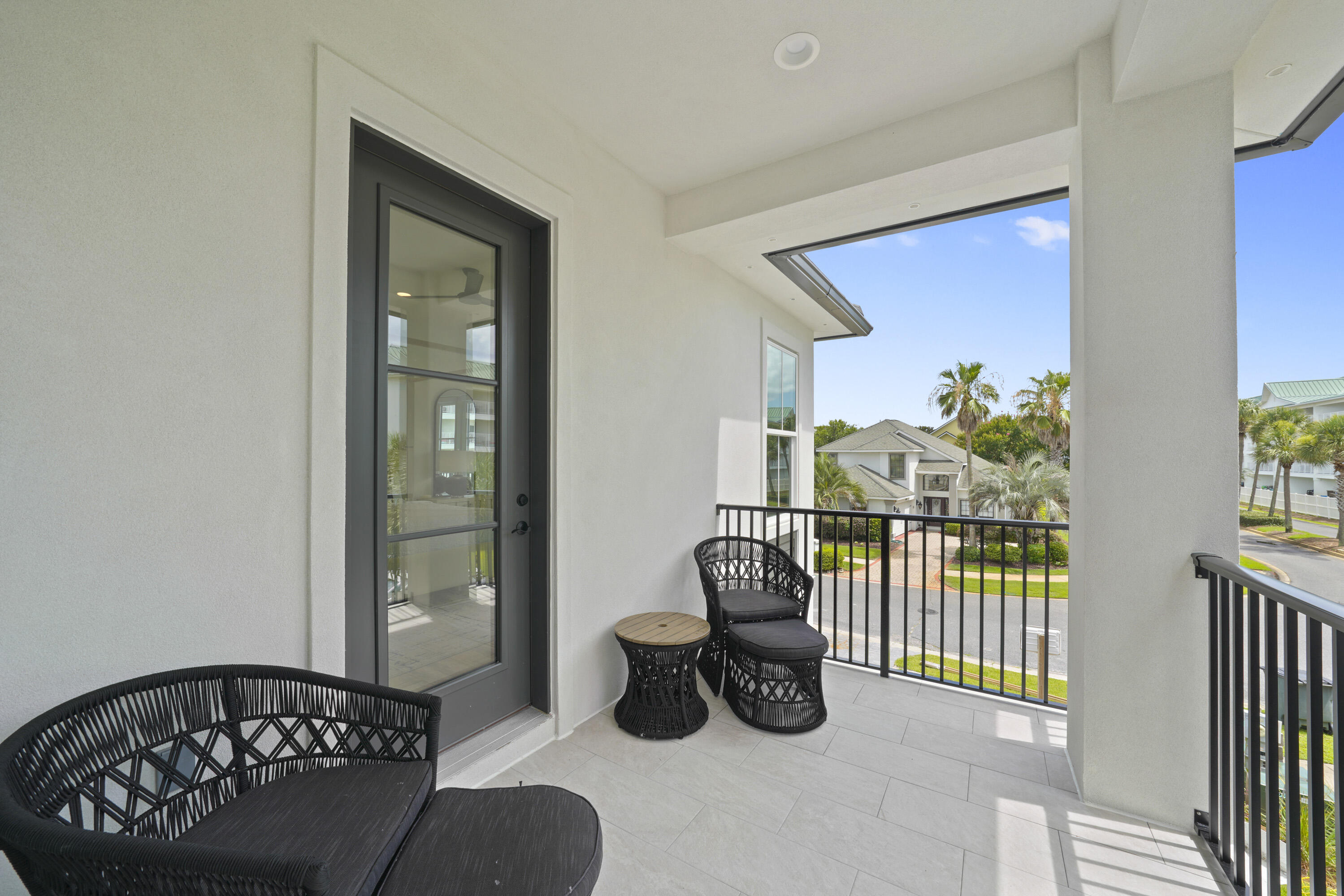 AVALON BEACH ESTATES - Residential