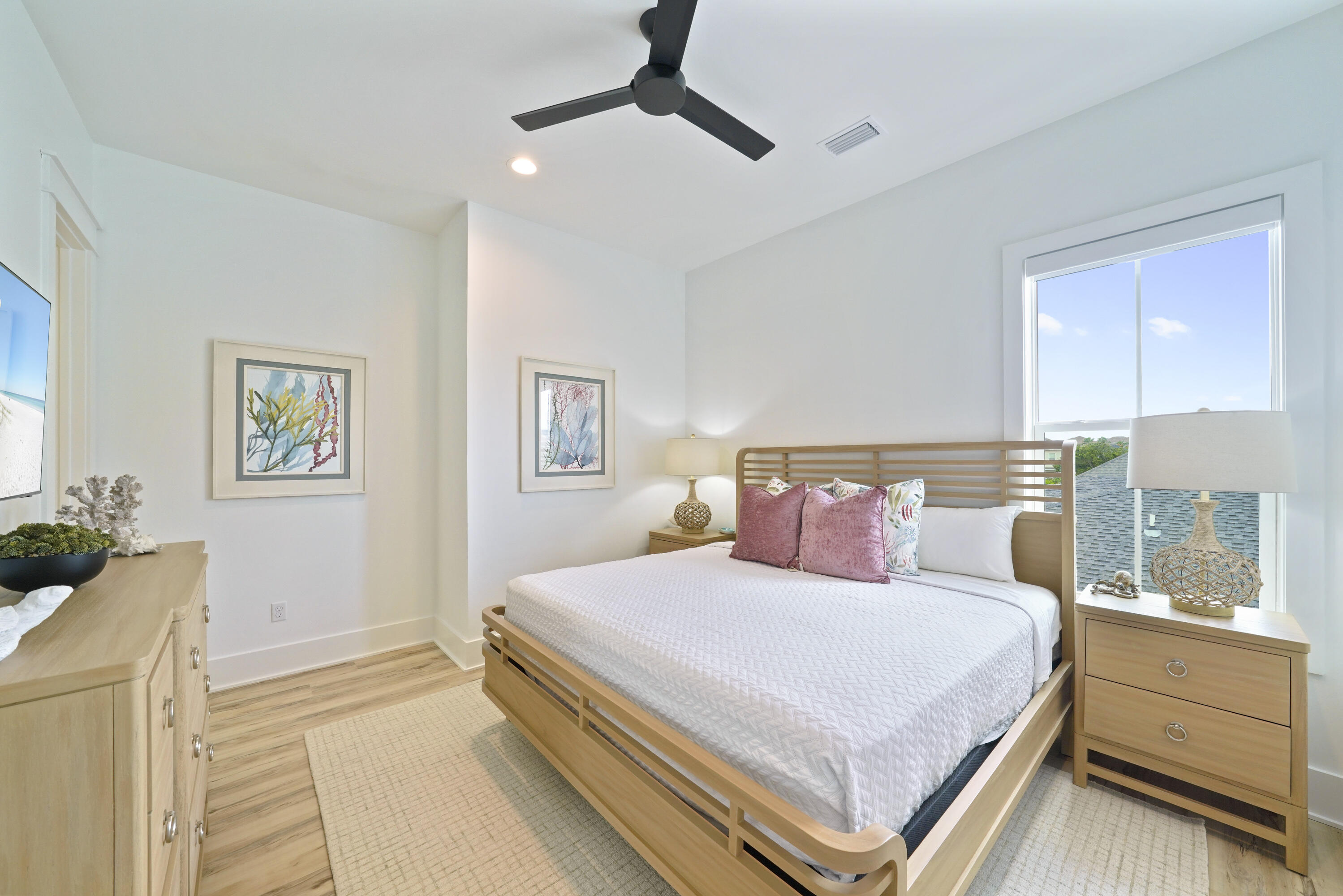 AVALON BEACH ESTATES - Residential