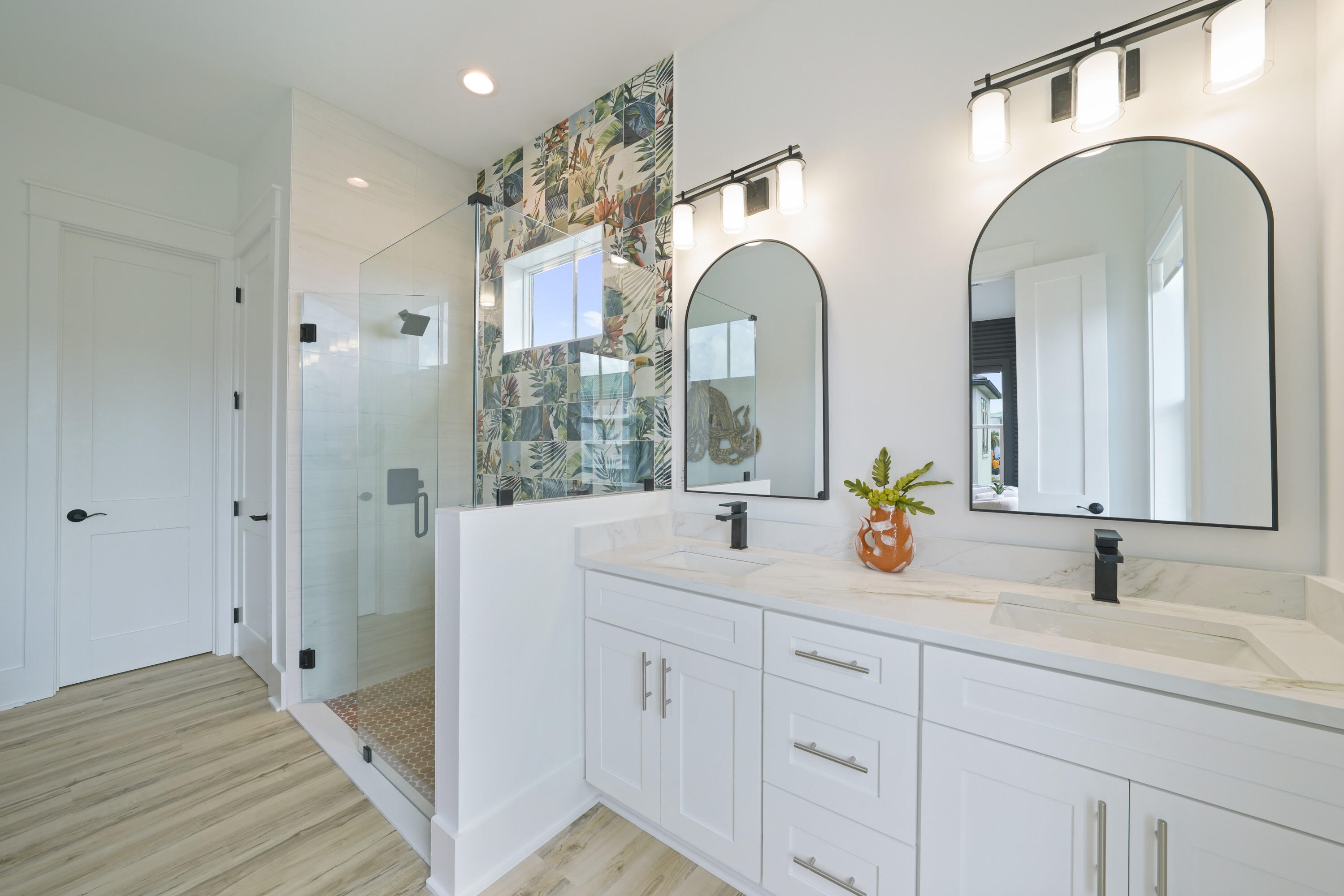 AVALON BEACH ESTATES - Residential