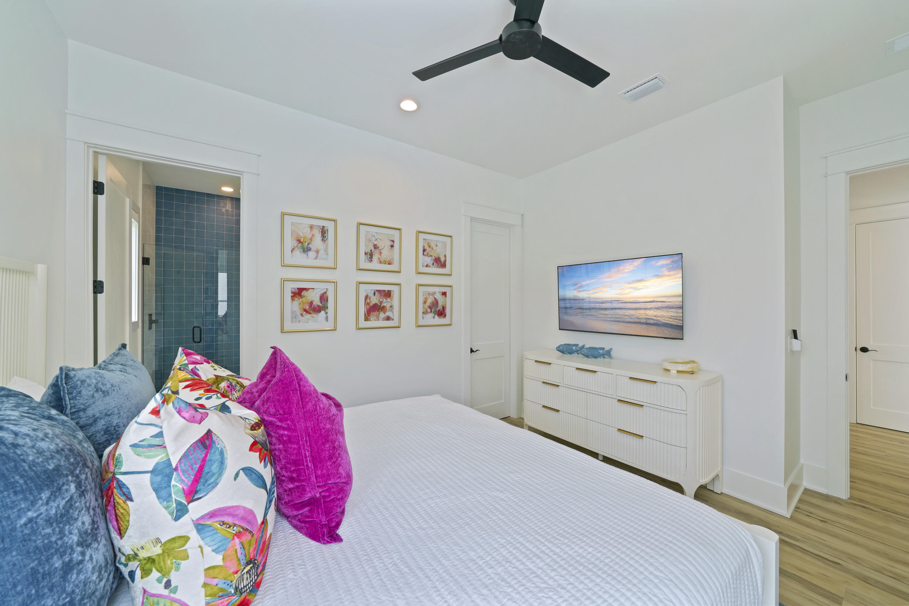 AVALON BEACH ESTATES - Residential