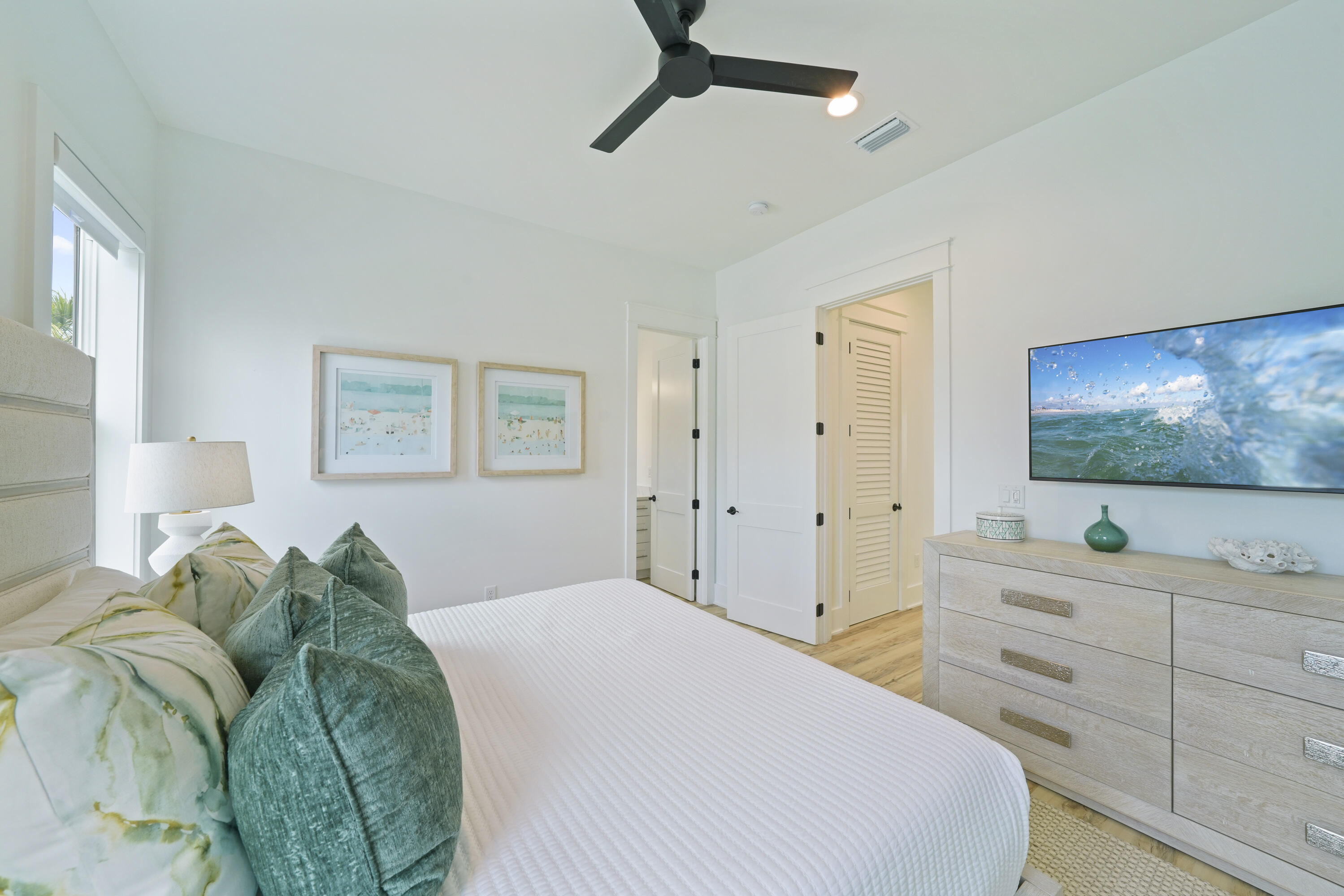 AVALON BEACH ESTATES - Residential