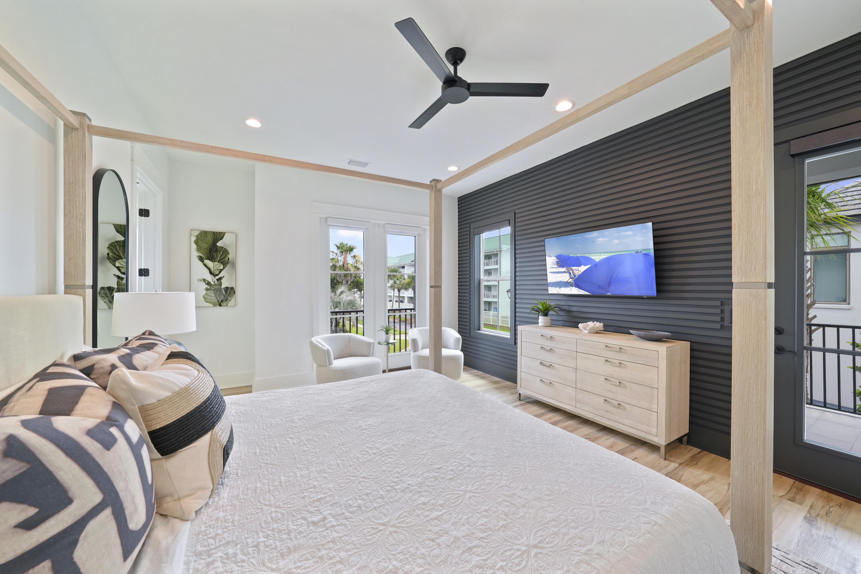 AVALON BEACH ESTATES - Residential