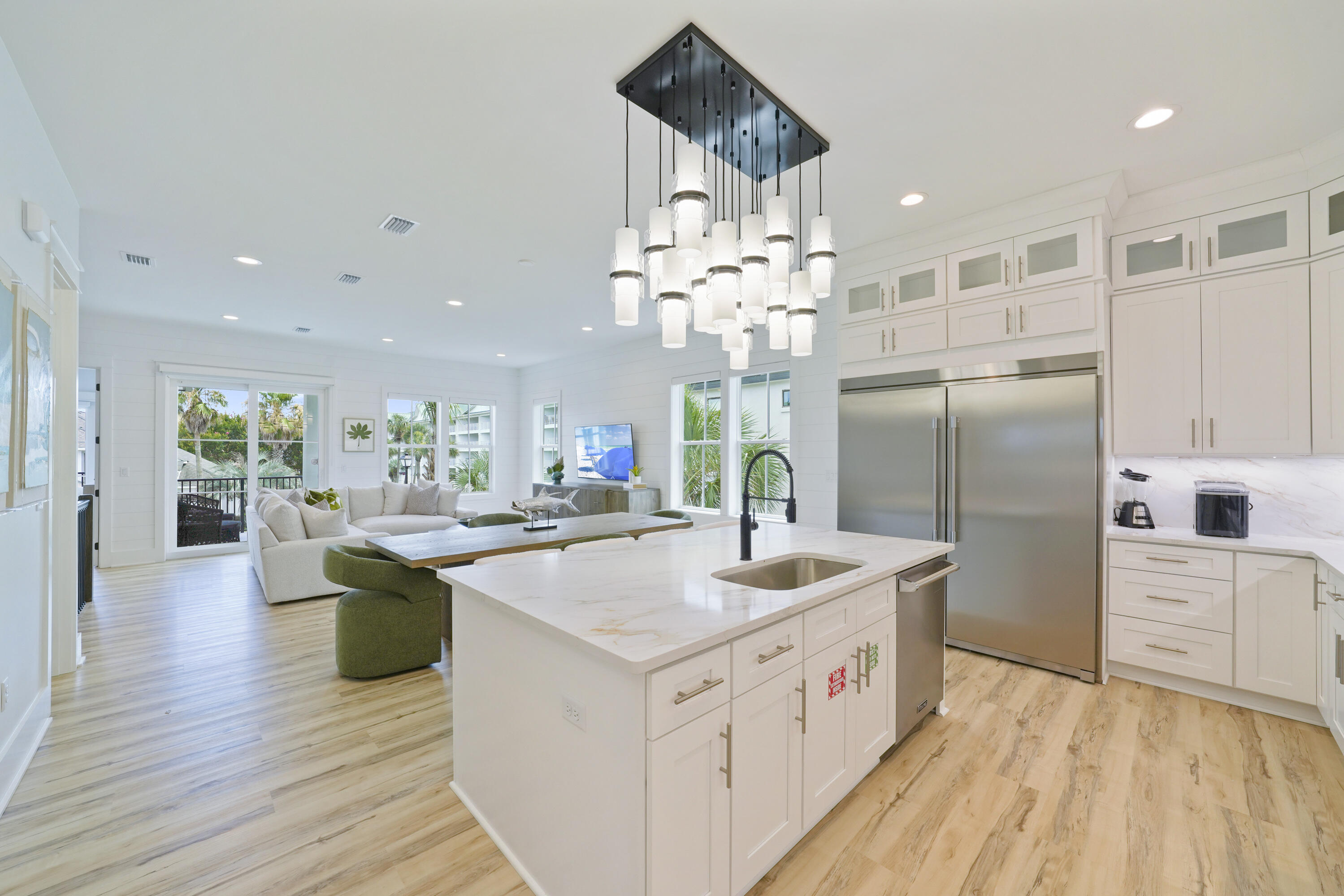 AVALON BEACH ESTATES - Residential