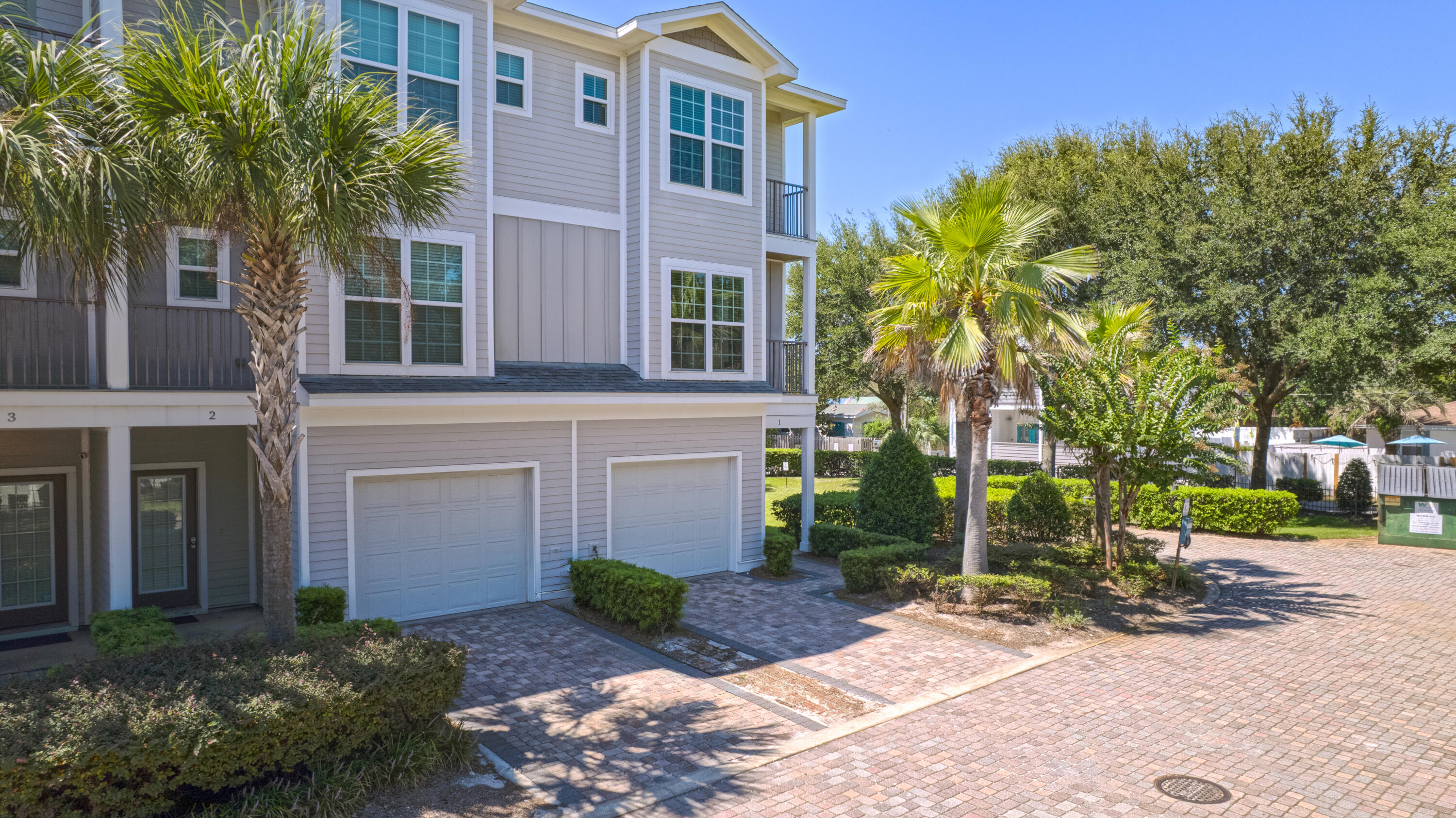 Driftwood Drive Townhomes - Residential
