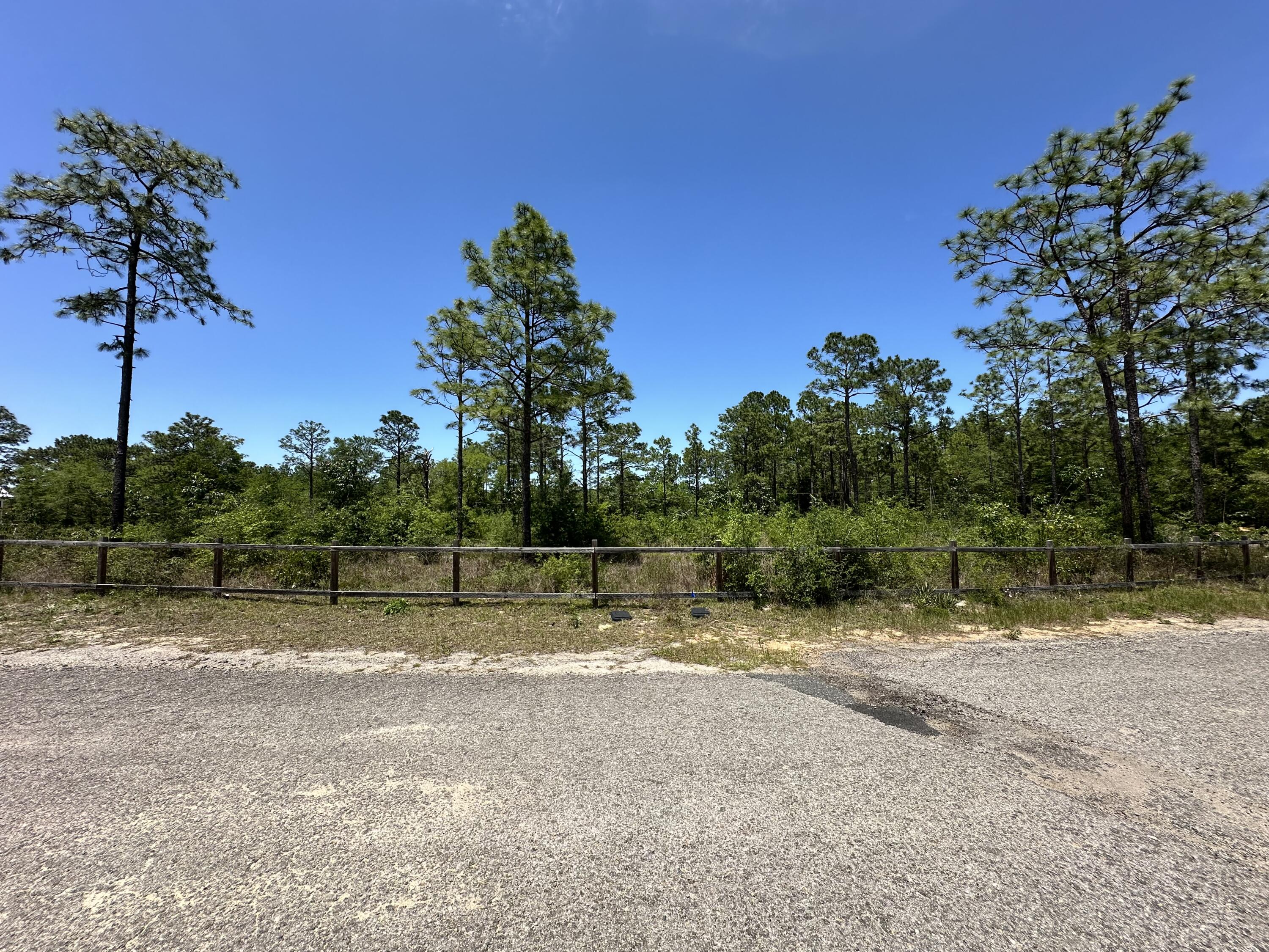 OAKWOOD LAKES ESTATES - Land