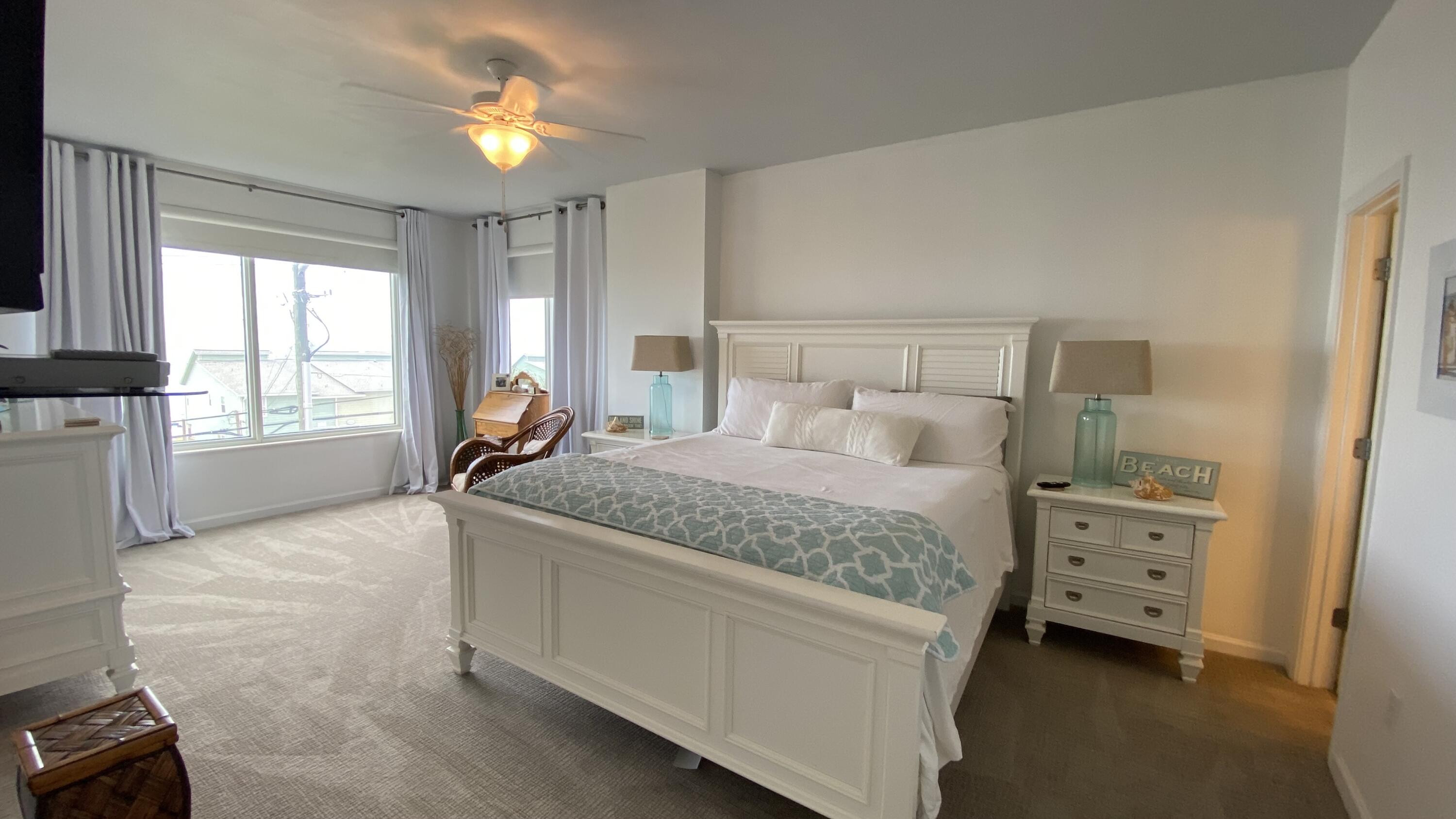 LEEWARD KEY - Residential