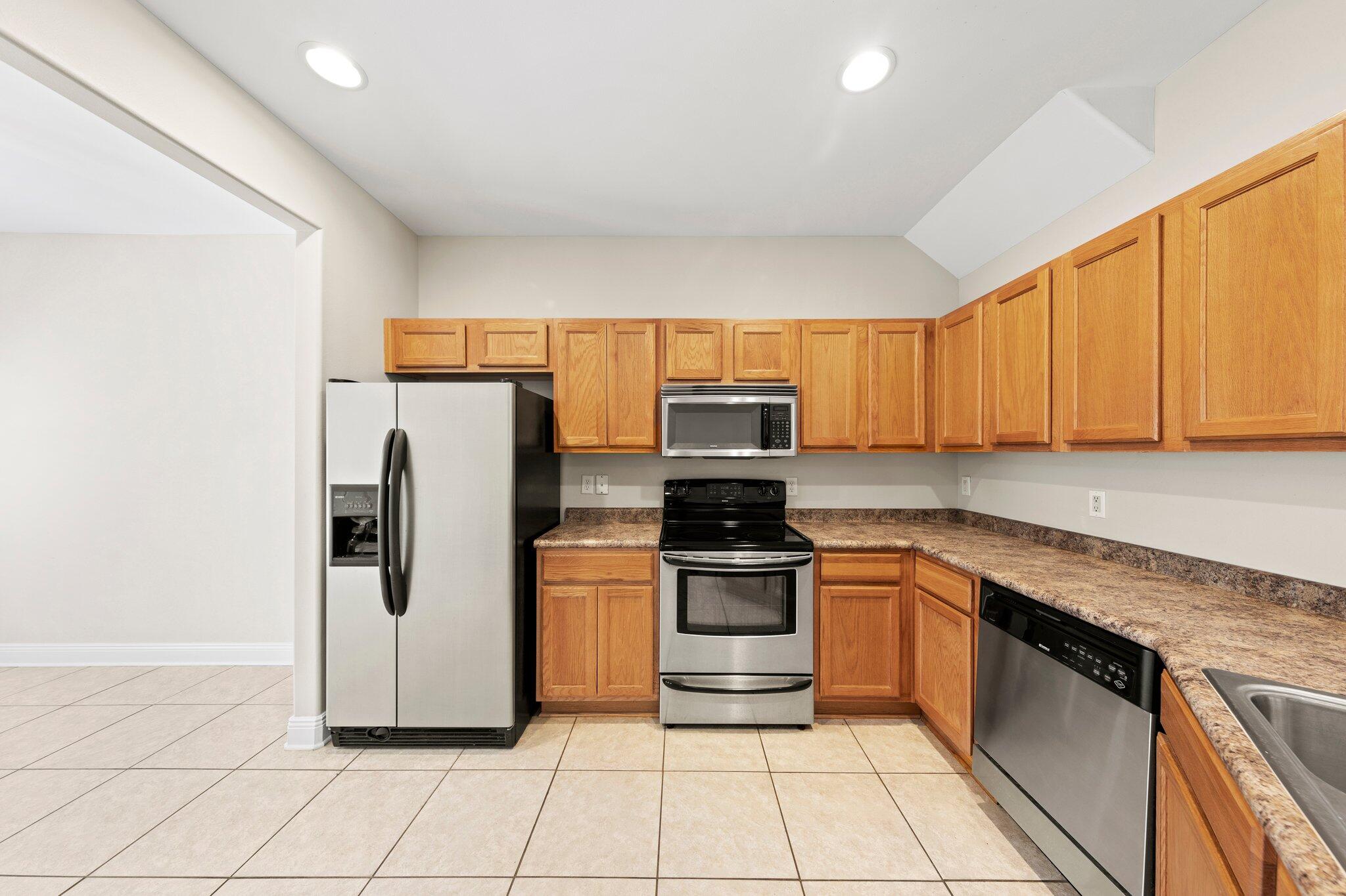 Grand Oak Place - Residential Lease