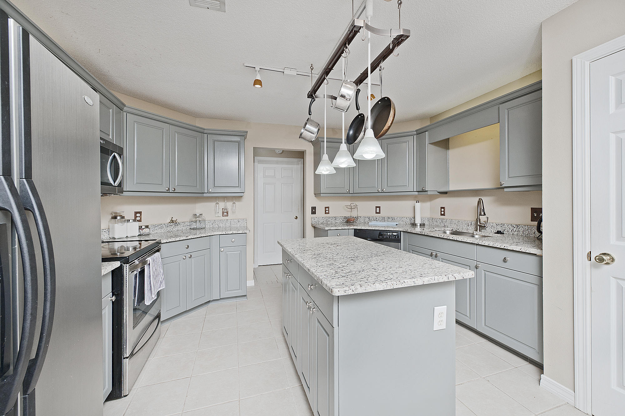 SANDY BEACH ESTATES - Residential