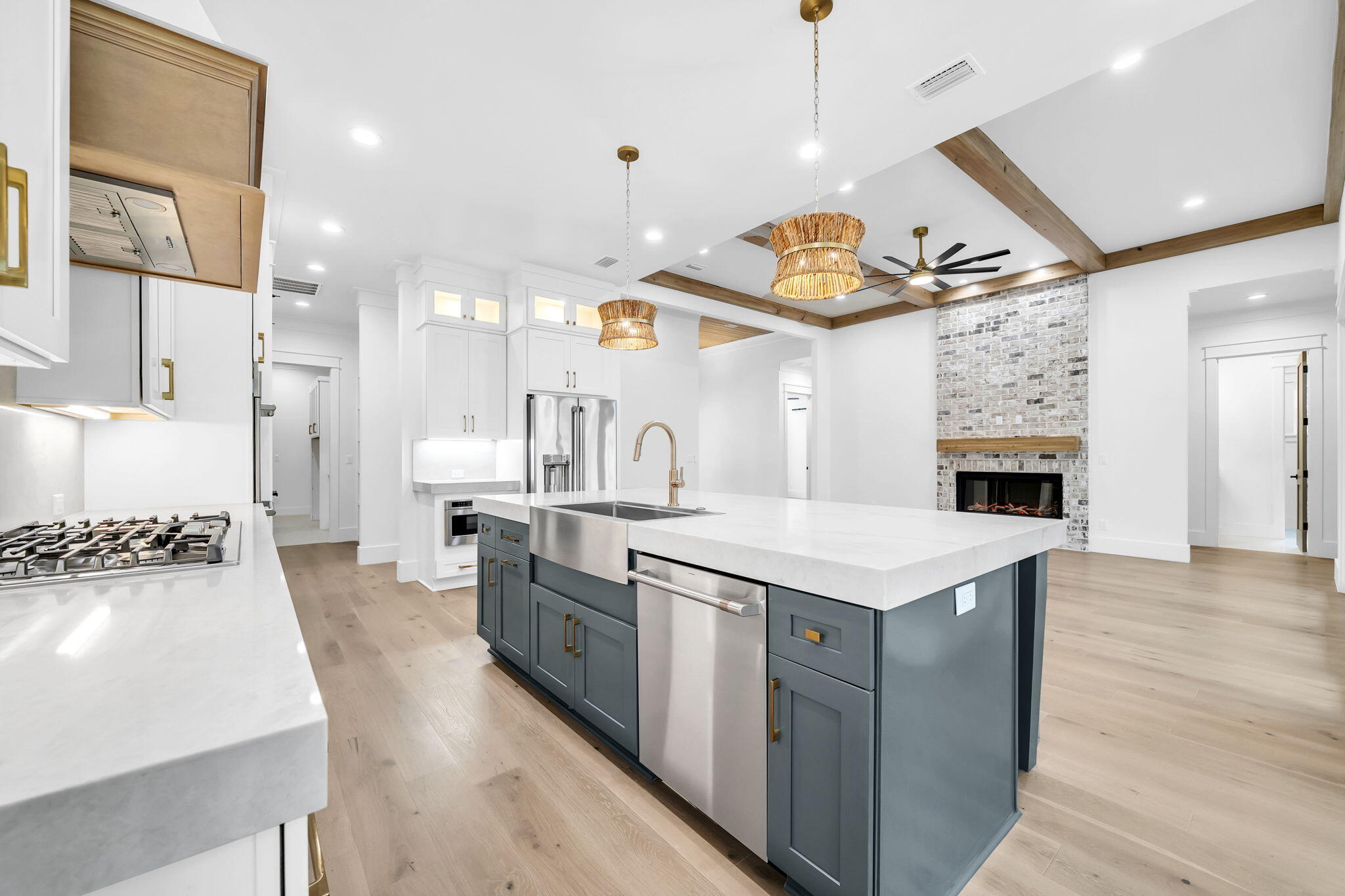 STEAMBOAT LANDING - Residential