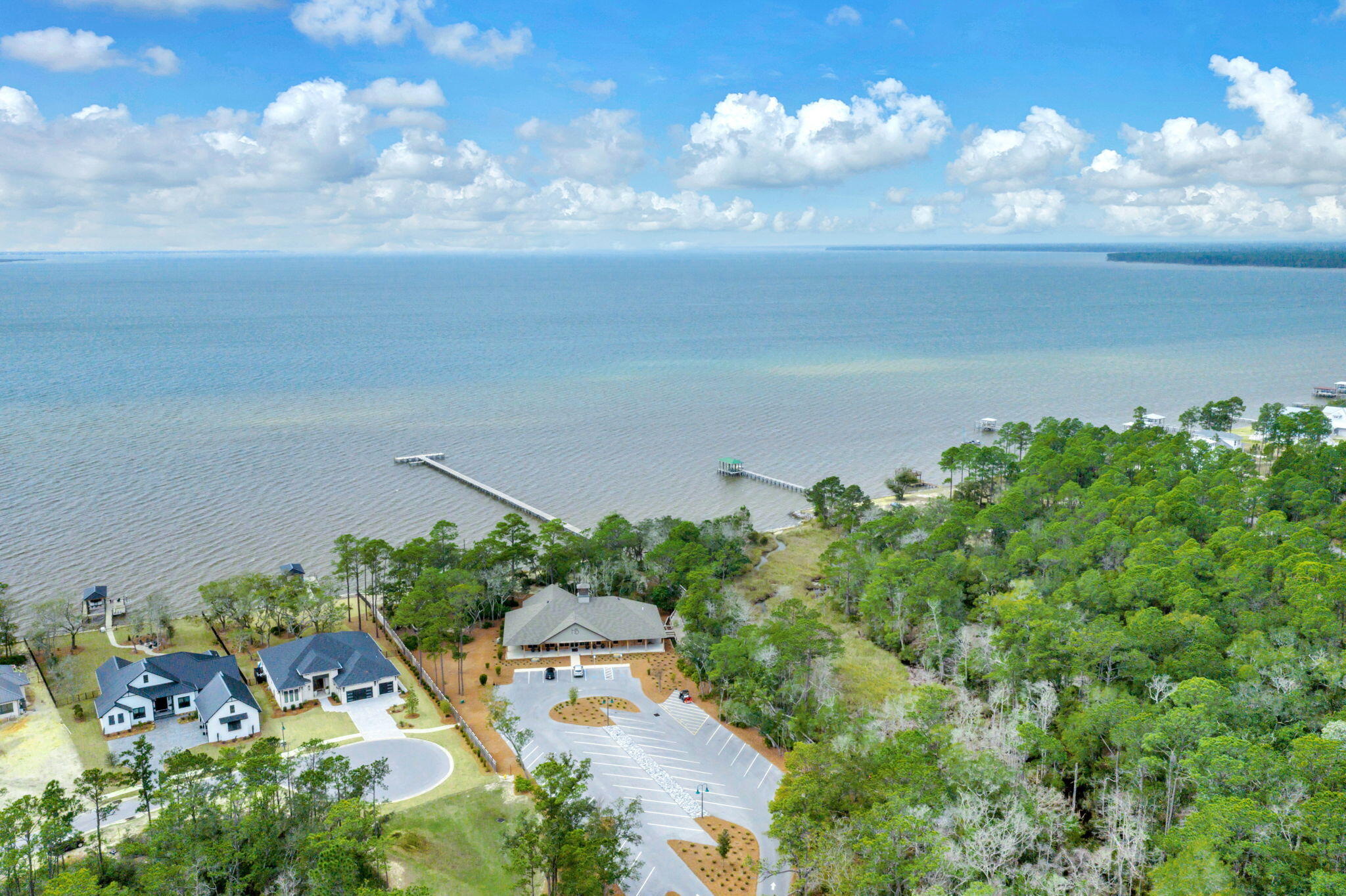 STEAMBOAT LANDING - Residential