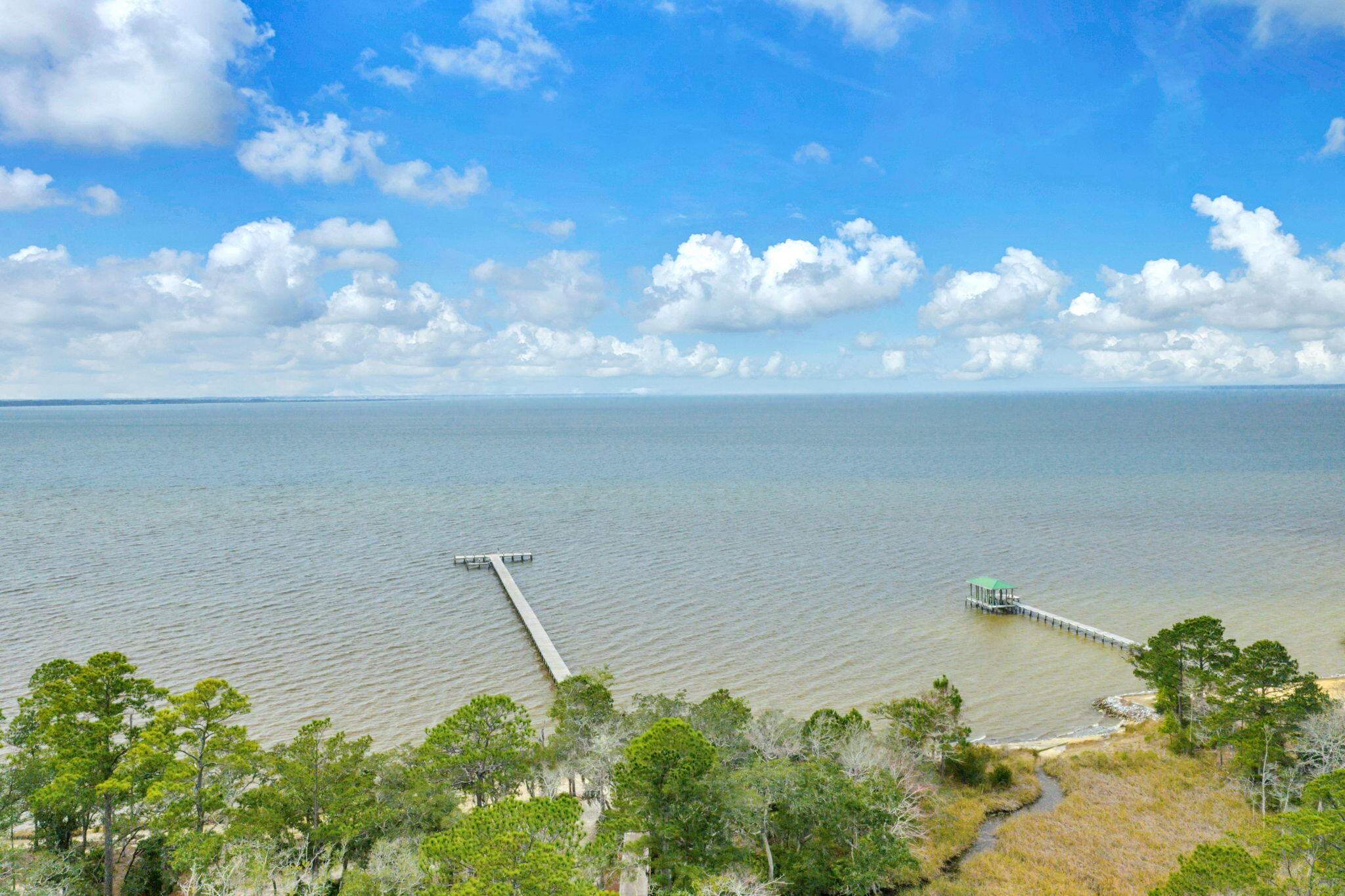 STEAMBOAT LANDING - Residential