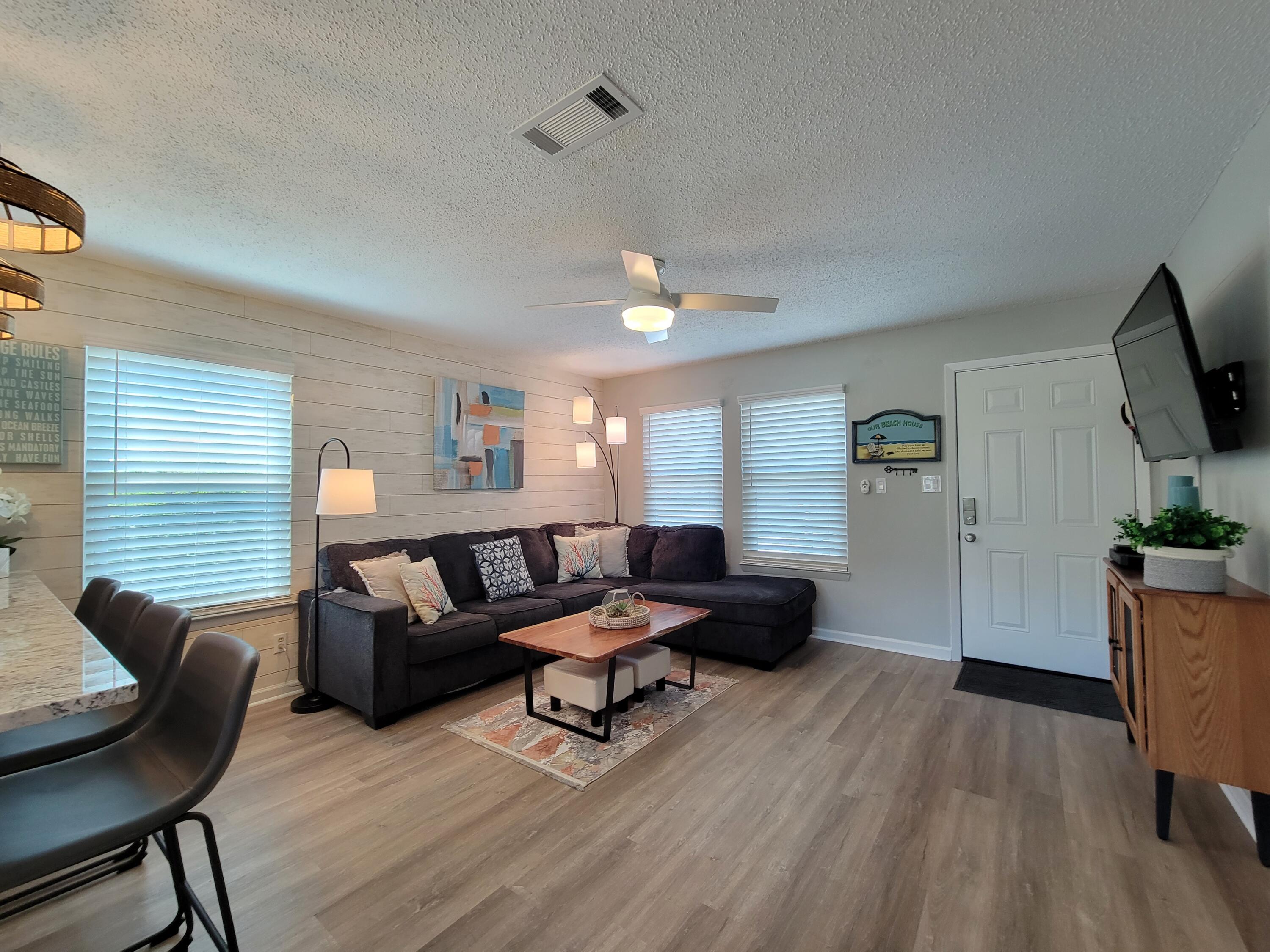 ISLAND GARDENS CONDO - Residential Lease