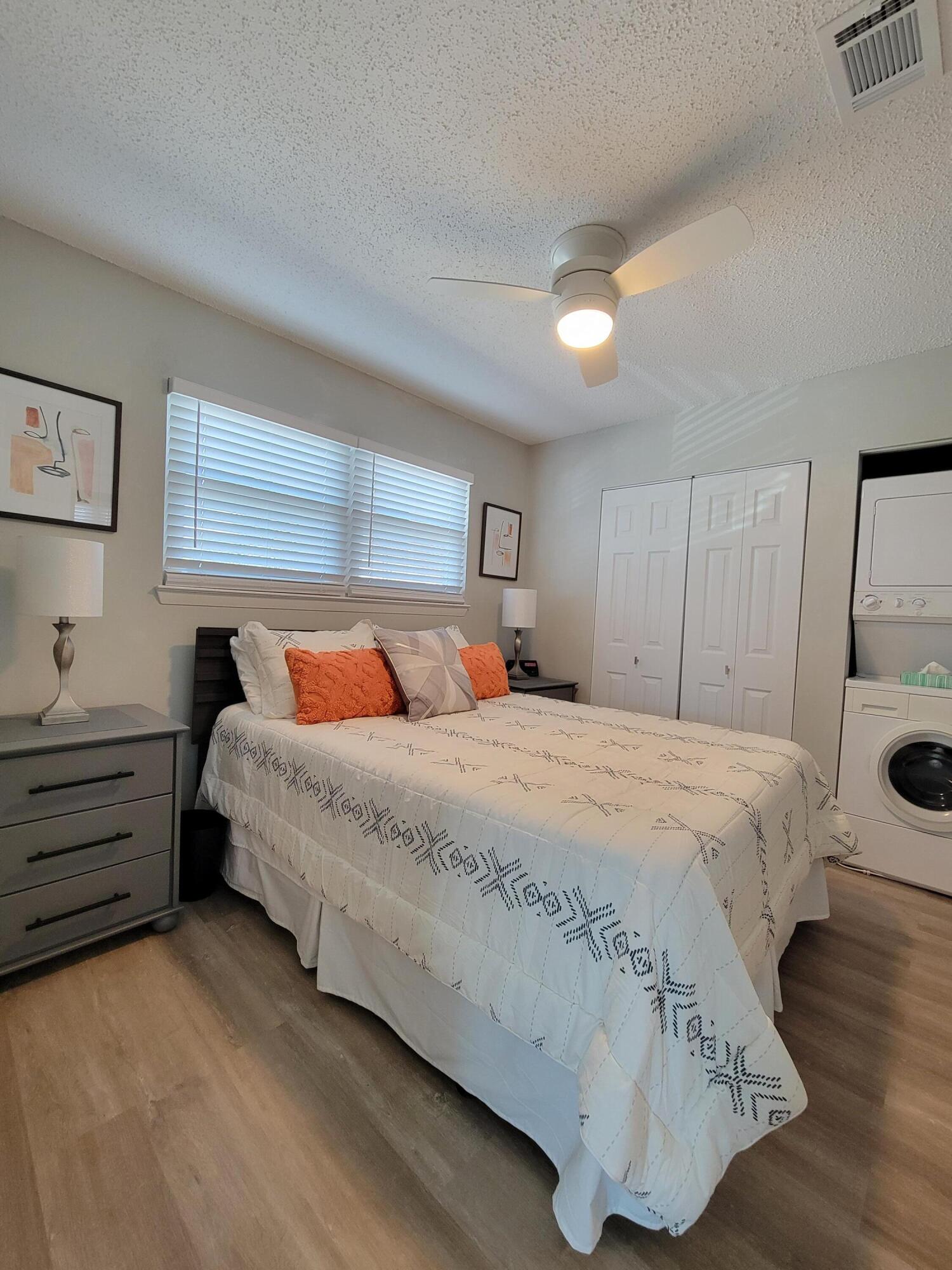 ISLAND GARDENS CONDO - Residential Lease