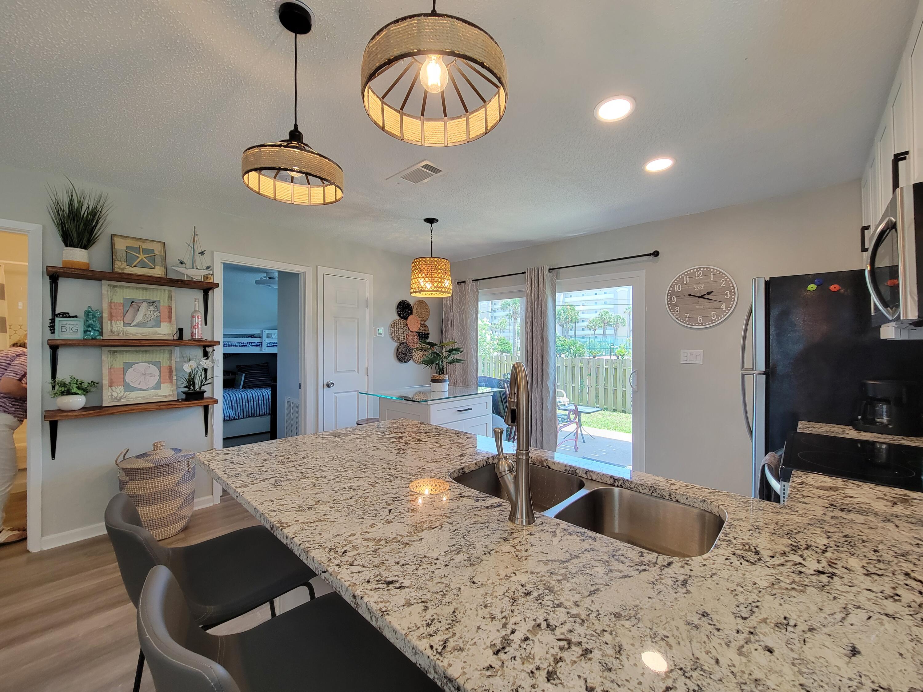 ISLAND GARDENS CONDO - Residential Lease