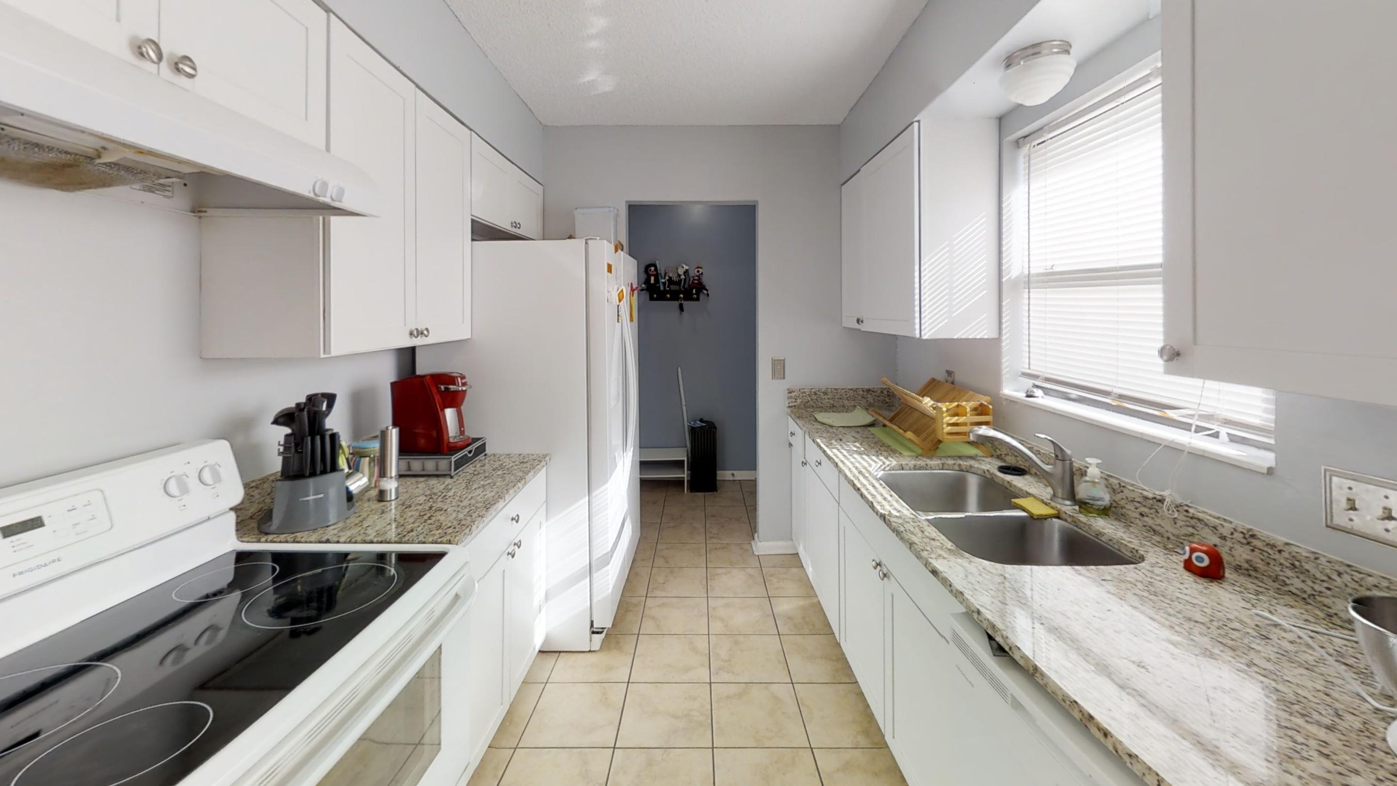 PINE MEADOWS - Residential Lease