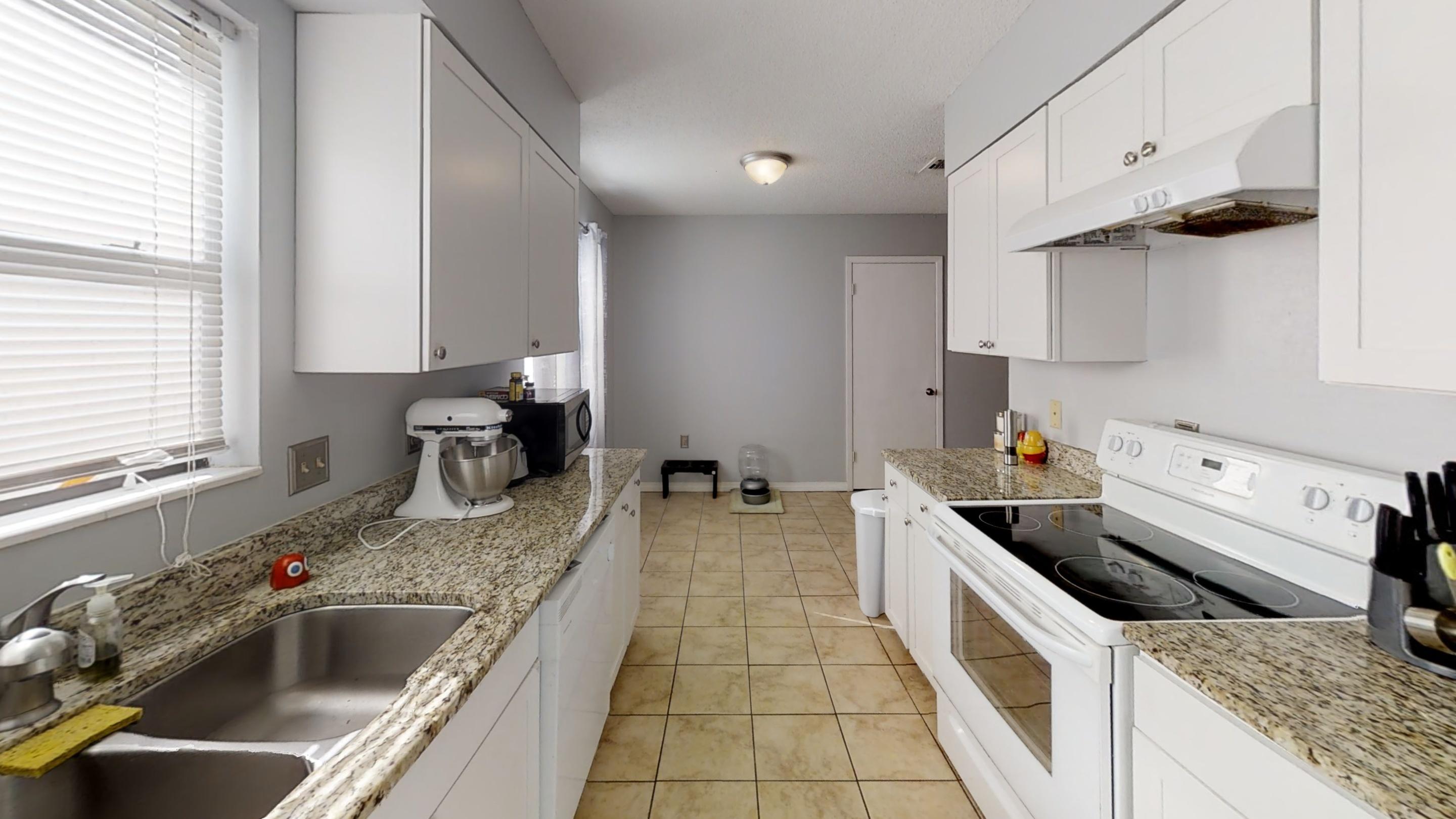 PINE MEADOWS - Residential Lease