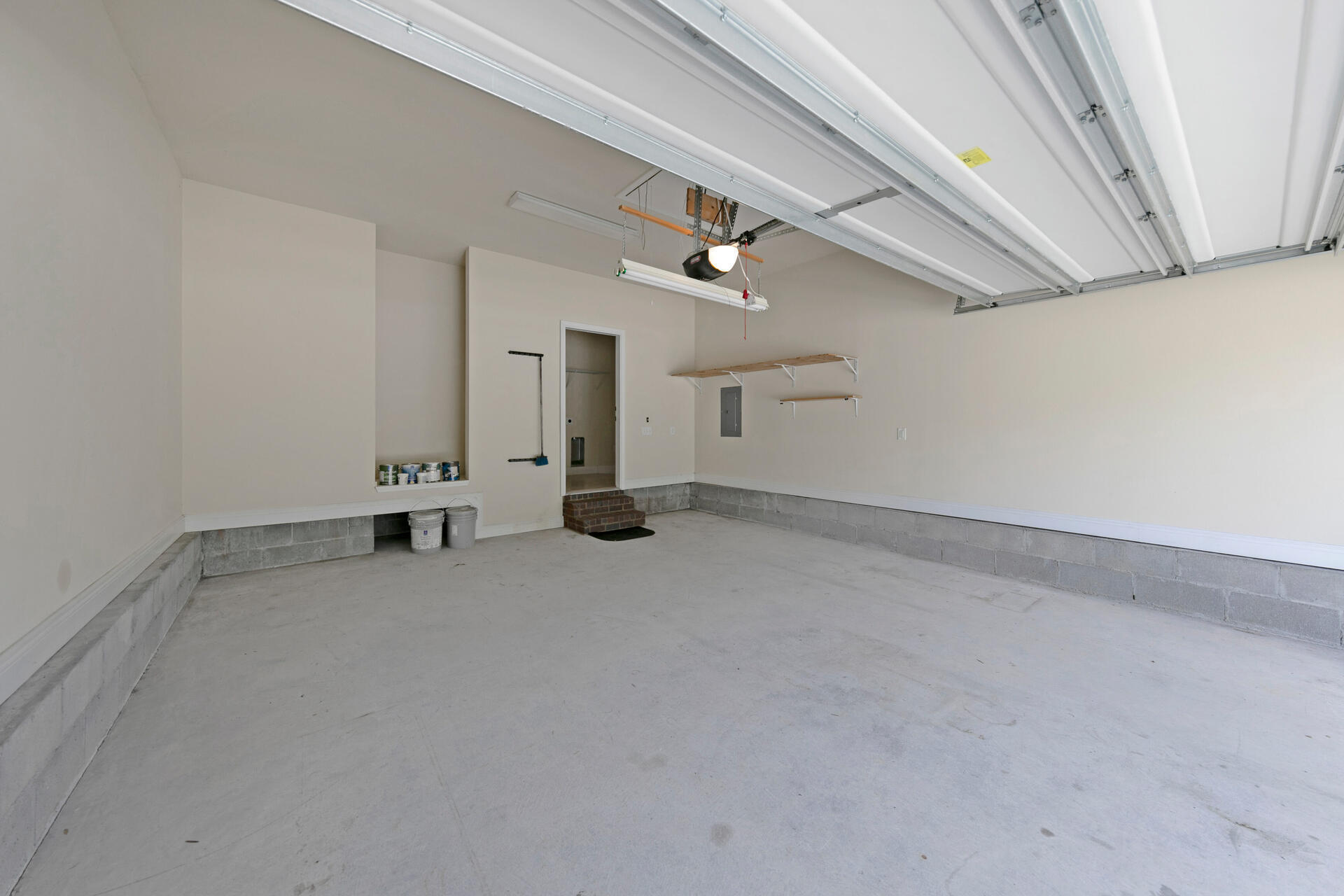 LAGRANGE LANDING - Residential