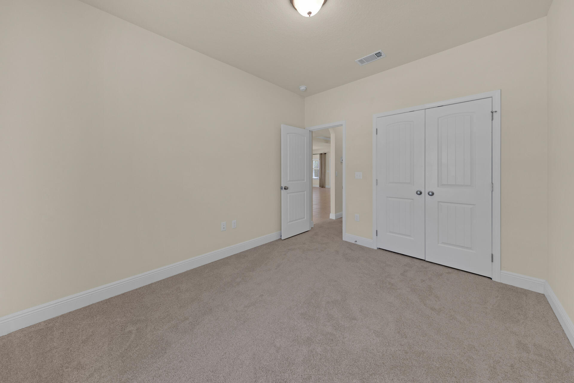 LAGRANGE LANDING - Residential