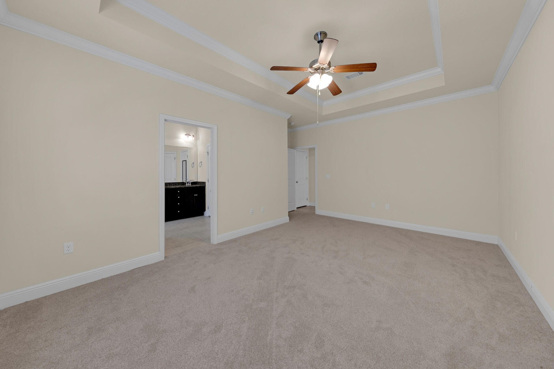 LAGRANGE LANDING - Residential