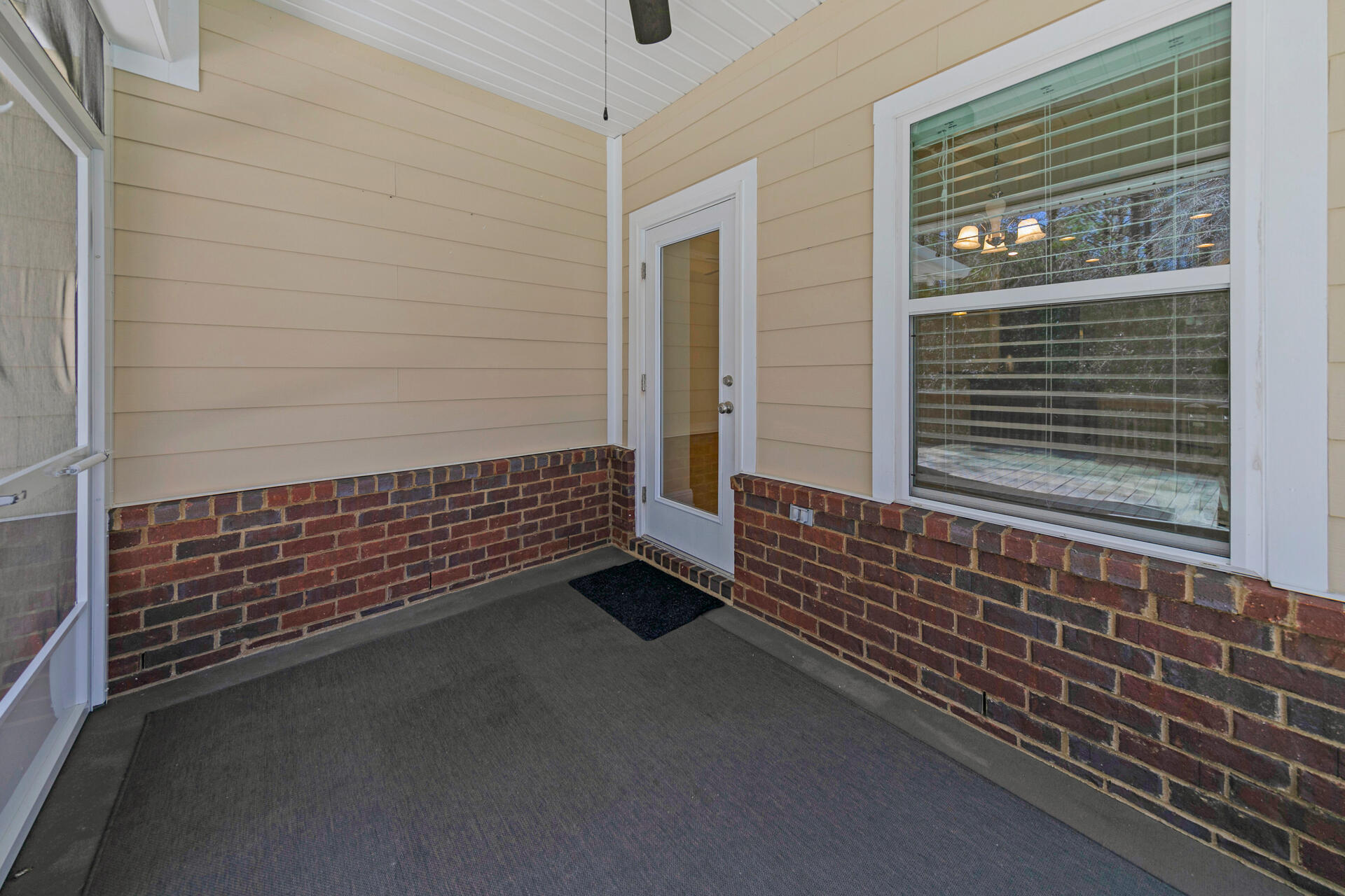 LAGRANGE LANDING - Residential