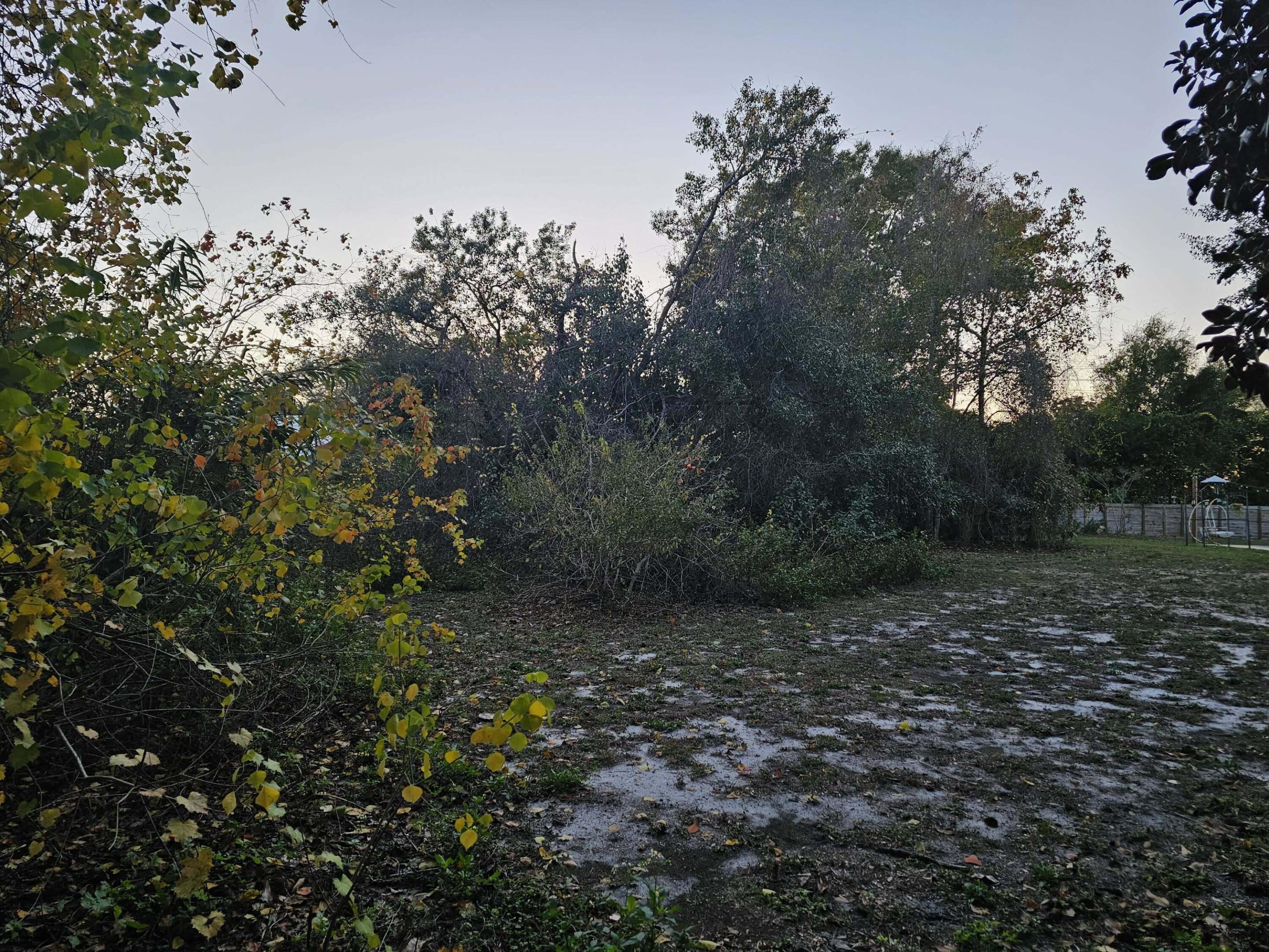 KELL-AIRE GARDENS 1ST ADD - Land