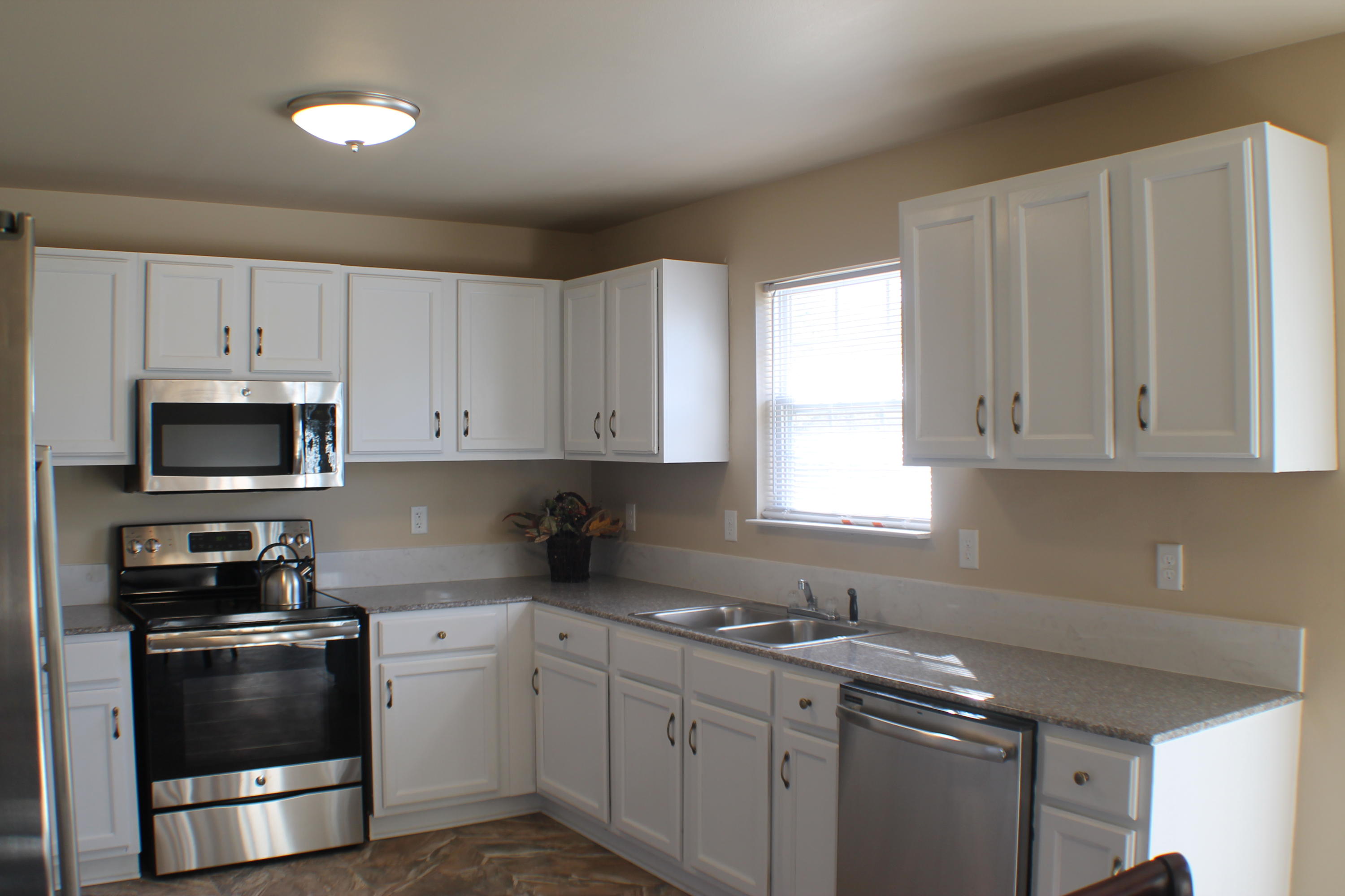 TRIPLE LAKES ESTATES - Residential